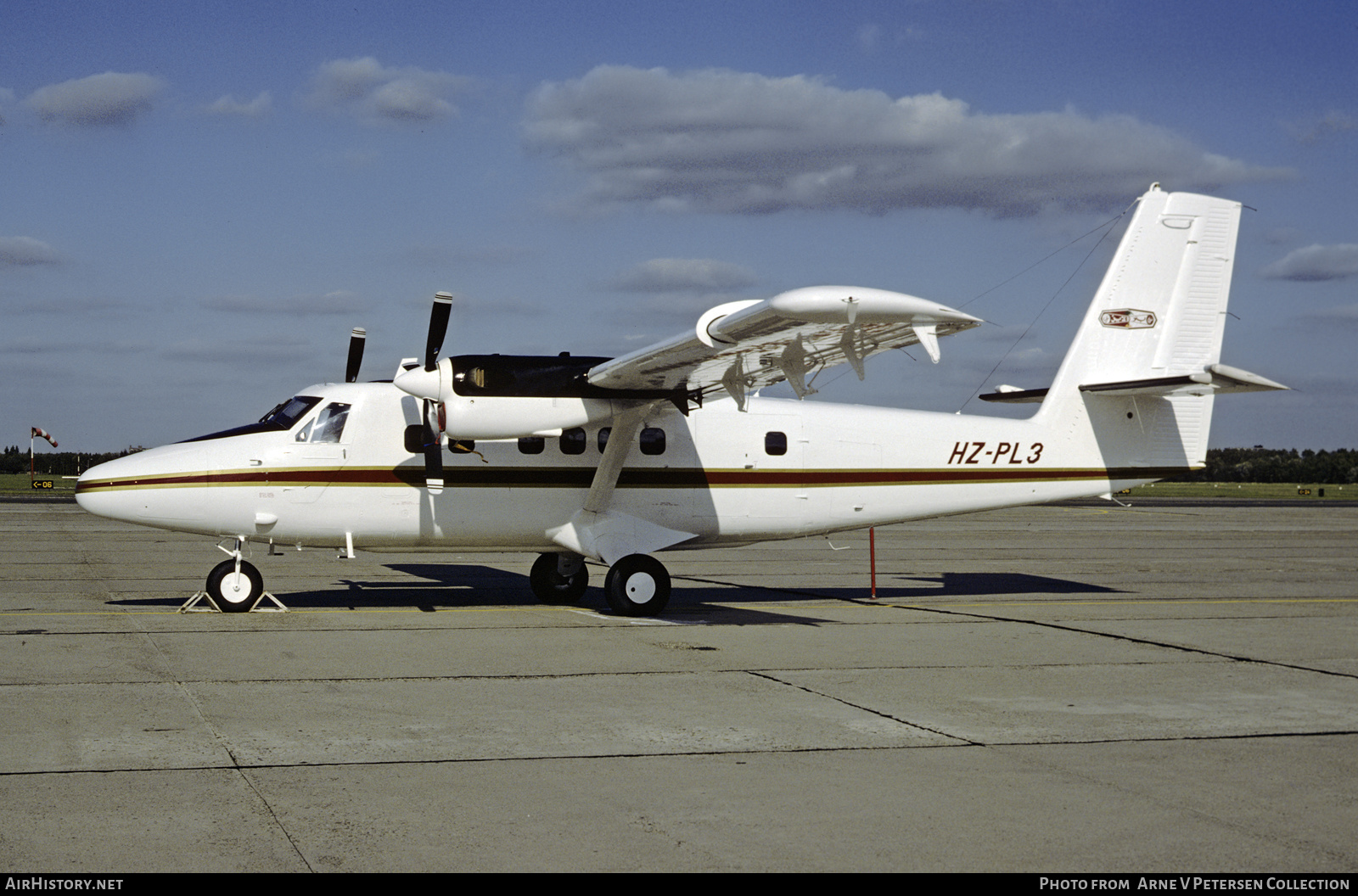 Aircraft Photo of HZ-PL3 | De Havilland Canada DHC-6-300 Twin Otter | Saudi Arabian Government | AirHistory.net #606008