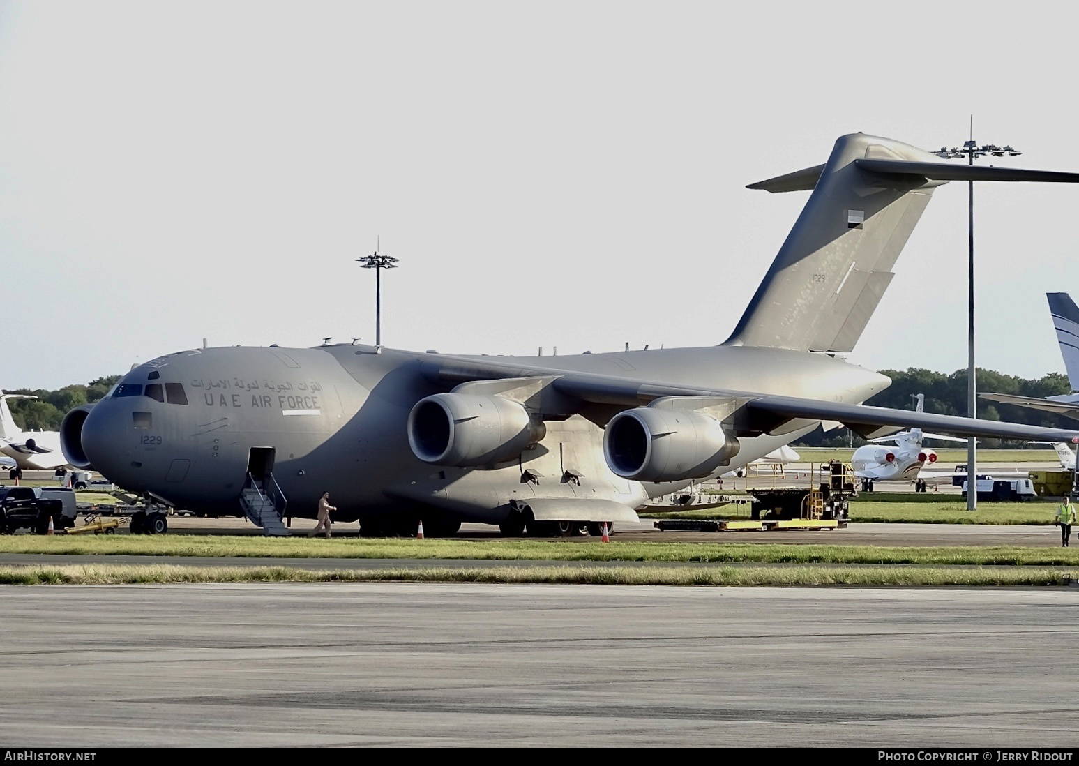 Aircraft Photo of 1229 / 100407 | Boeing C-17A Globemaster III | United Arab Emirates - Air Force | AirHistory.net #606039