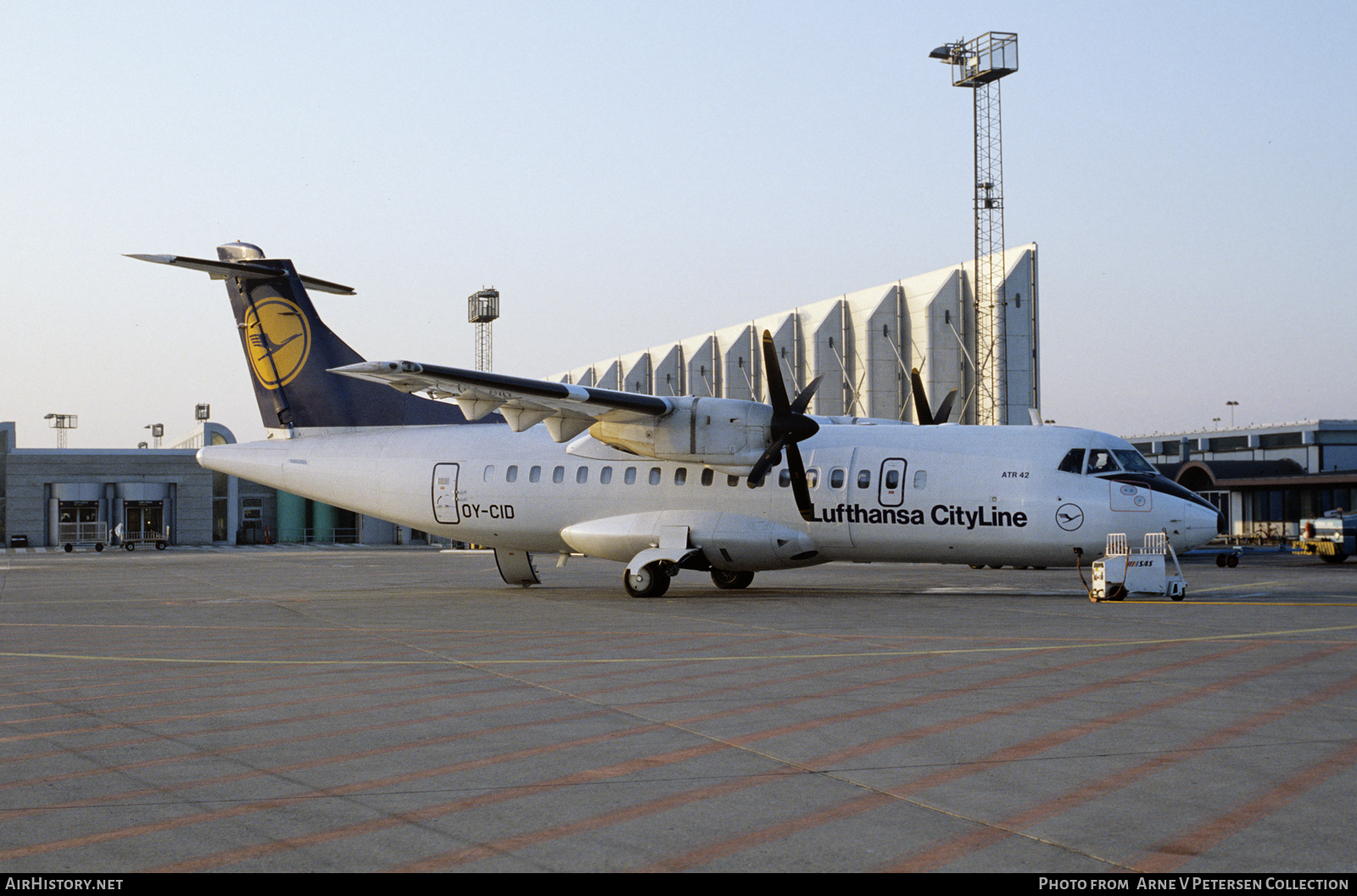 Aircraft Photo of OY-CID | ATR ATR-42-300 | Lufthansa CityLine | AirHistory.net #606046