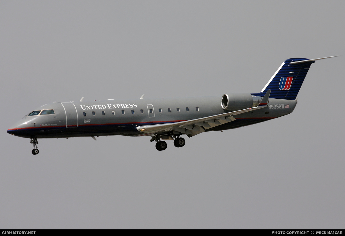 Aircraft Photo of N935SW | Bombardier CRJ-200LR (CL-600-2B19) | United Express | AirHistory.net #606058