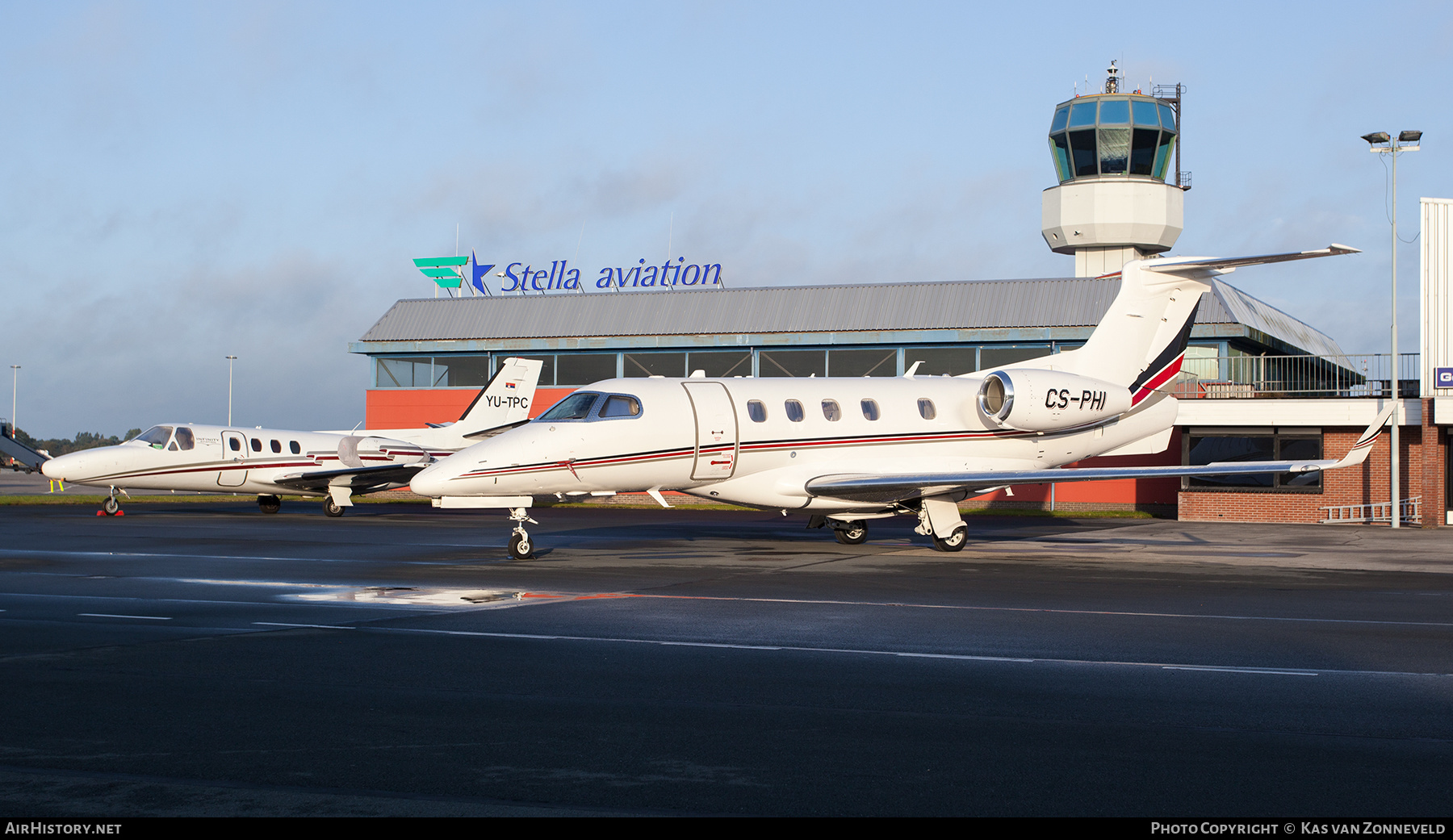 Aircraft Photo of CS-PHI | Embraer EMB-505 Phenom 300 | AirHistory.net #606069