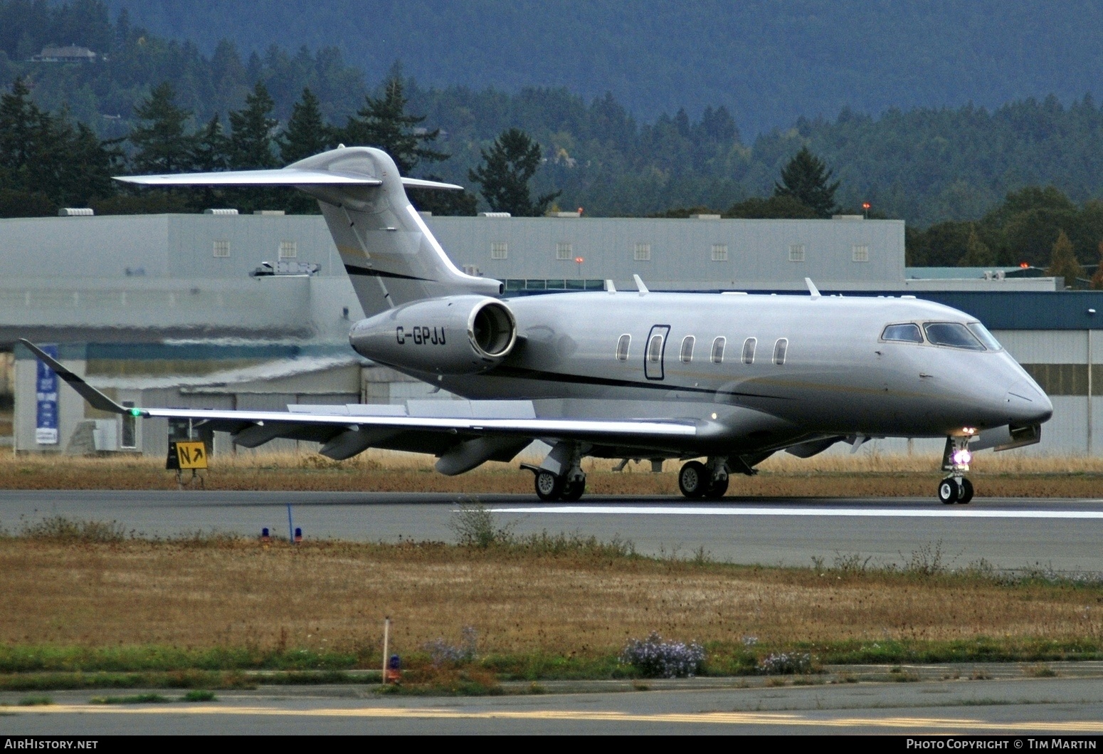 Aircraft Photo of C-GPJJ | Bombardier Challenger 350 (BD-100-1A10) | AirHistory.net #606080