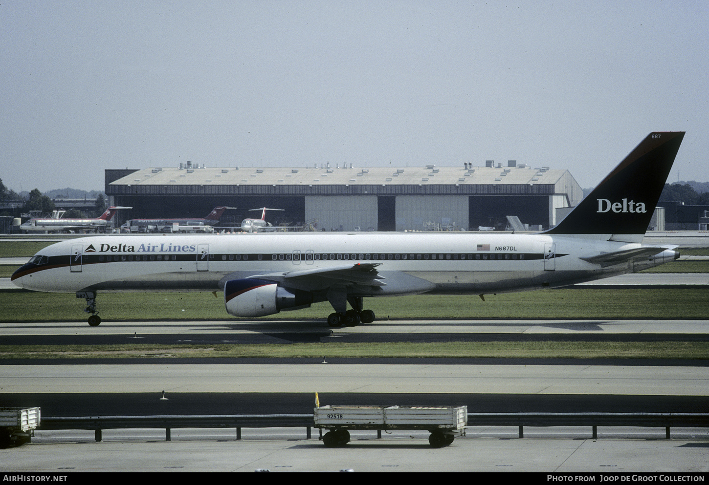 Aircraft Photo of N687DL | Boeing 757-232 | Delta Air Lines | AirHistory.net #606121