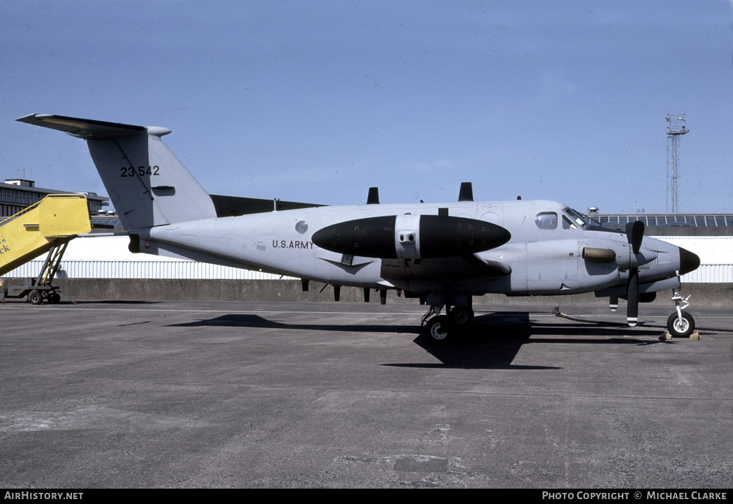 Aircraft Photo of 81-23542 / 23542 | Beech RC-12D Huron (A200CT) | USA - Army | AirHistory.net #606140