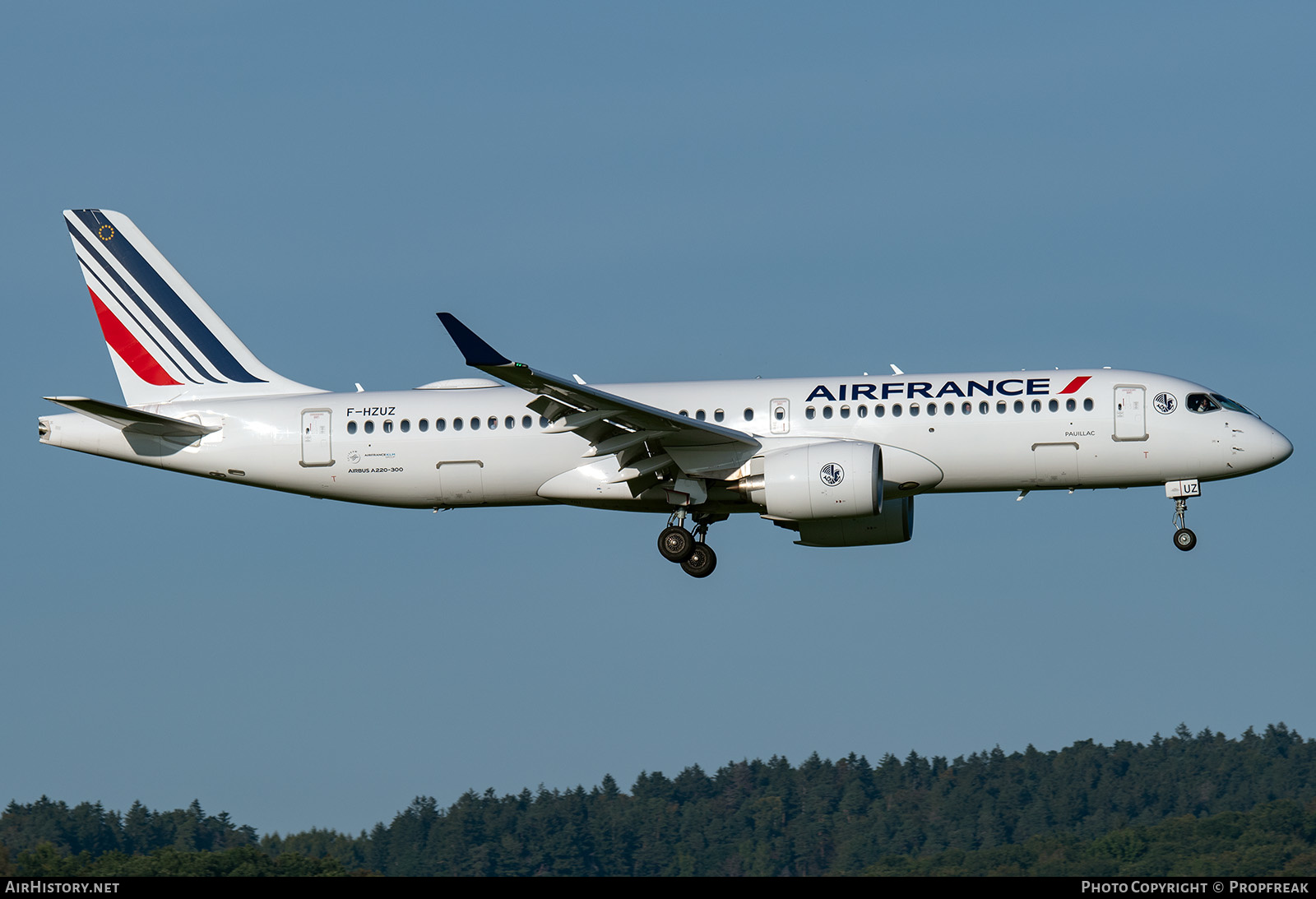 Aircraft Photo of F-HZUZ | Airbus A220-371 (BD-500-1A11) | Air France | AirHistory.net #606282