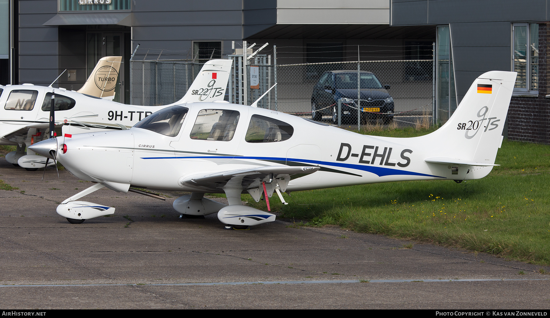 Aircraft Photo of D-EHLS | Cirrus SR-20 G1 | AirHistory.net #606385