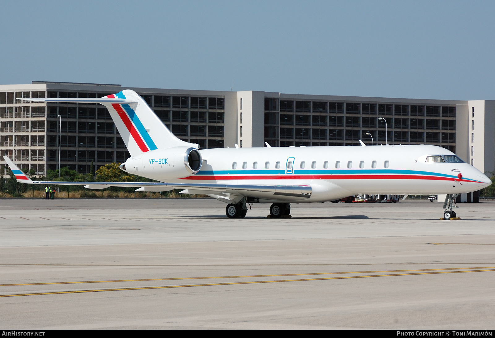 Aircraft Photo of VP-BOK | Bombardier Global 6000 (BD-700-1A10) | AirHistory.net #606414