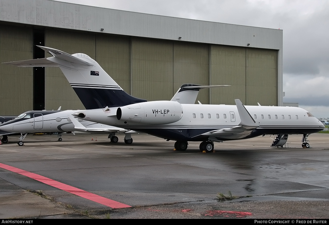 Aircraft Photo of VH-LEP | Bombardier Global Express XRS (BD-700-1A10) | AirHistory.net #606483