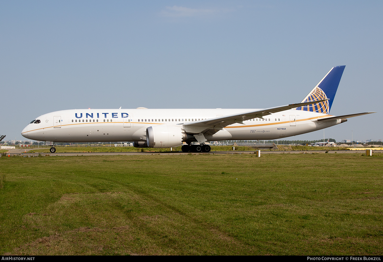 Aircraft Photo of N27958 | Boeing 787-9 Dreamliner | United Airlines | AirHistory.net #606538