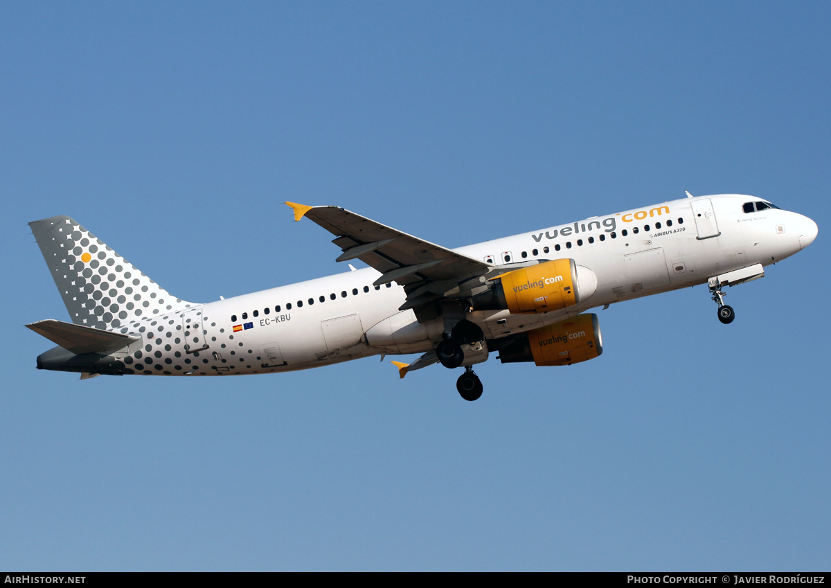 Aircraft Photo of EC-KBU | Airbus A320-214 | Vueling Airlines | AirHistory.net #606596