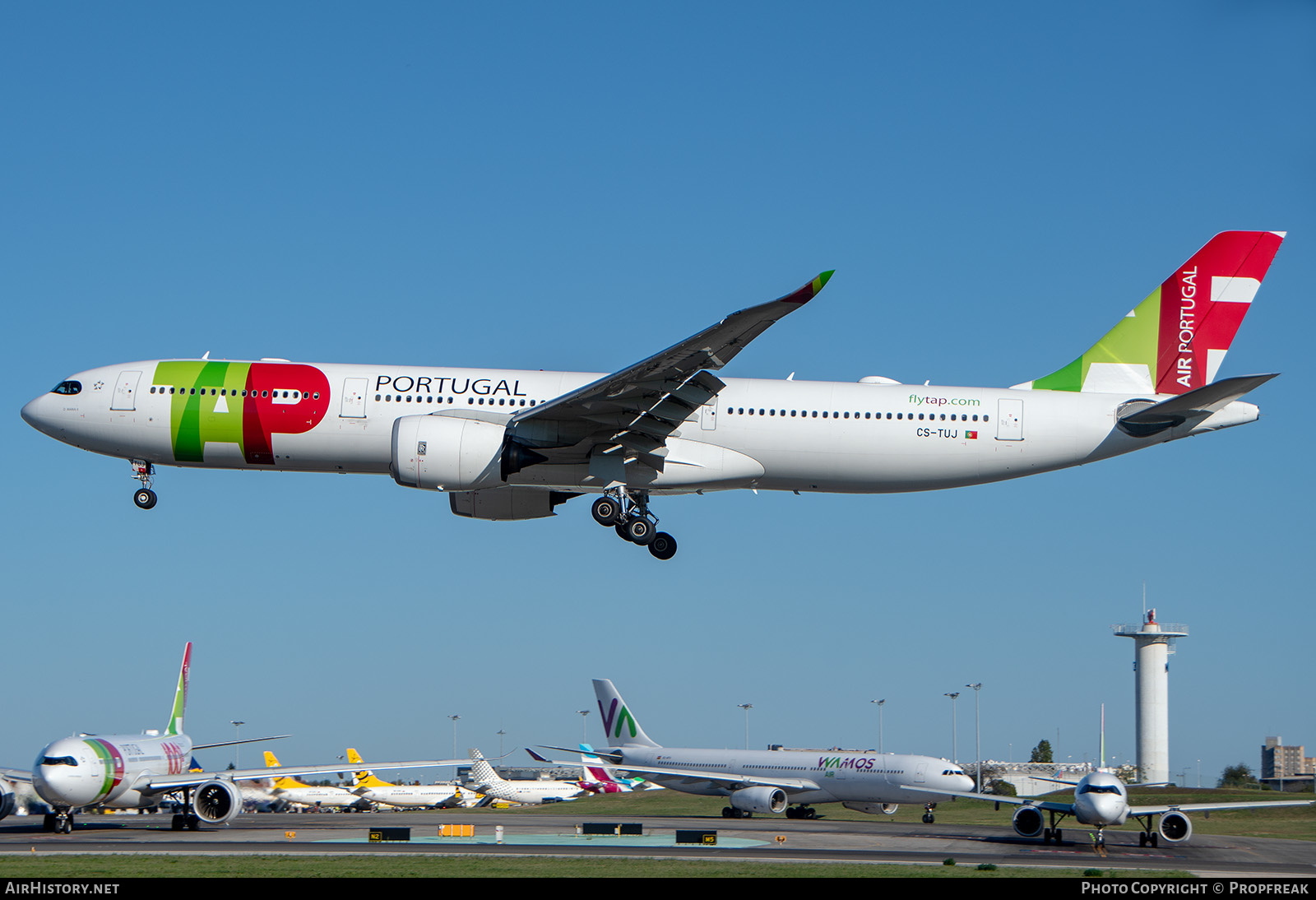 Aircraft Photo of CS-TUJ | Airbus A330-941N | TAP Air Portugal | AirHistory.net #606618