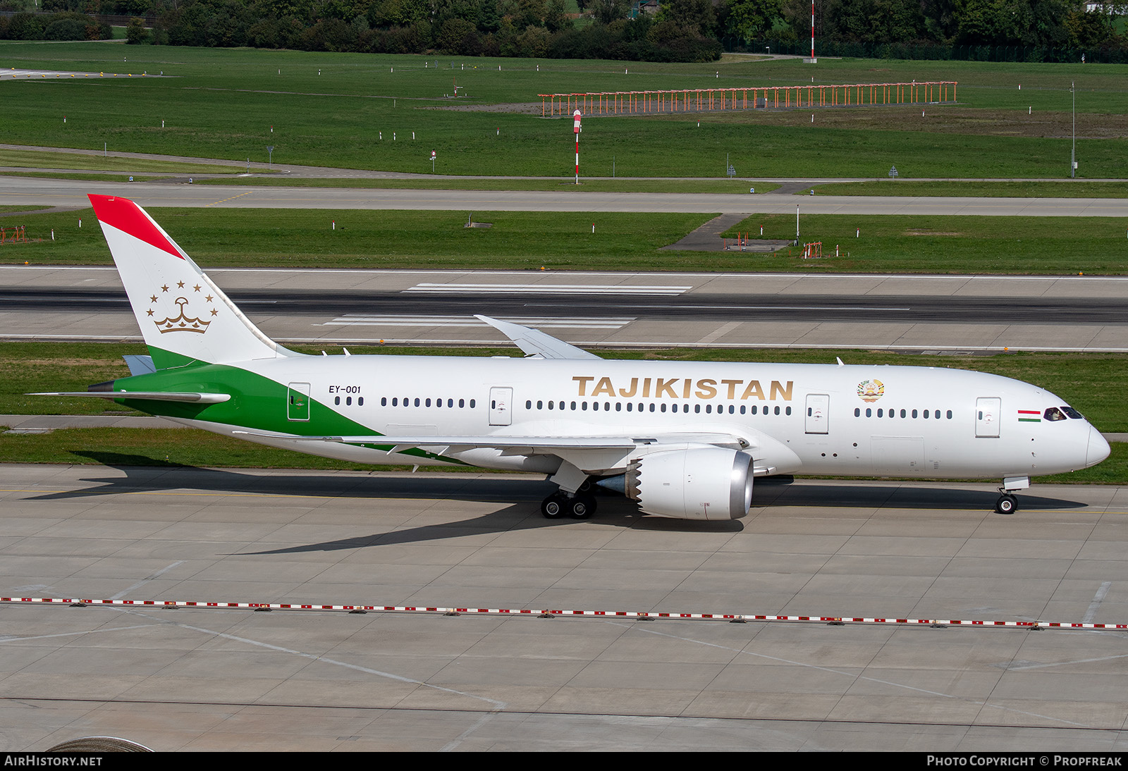 Aircraft Photo of EY-001 | Boeing 787-8 Dreamliner | Tajikistan Government | AirHistory.net #606642