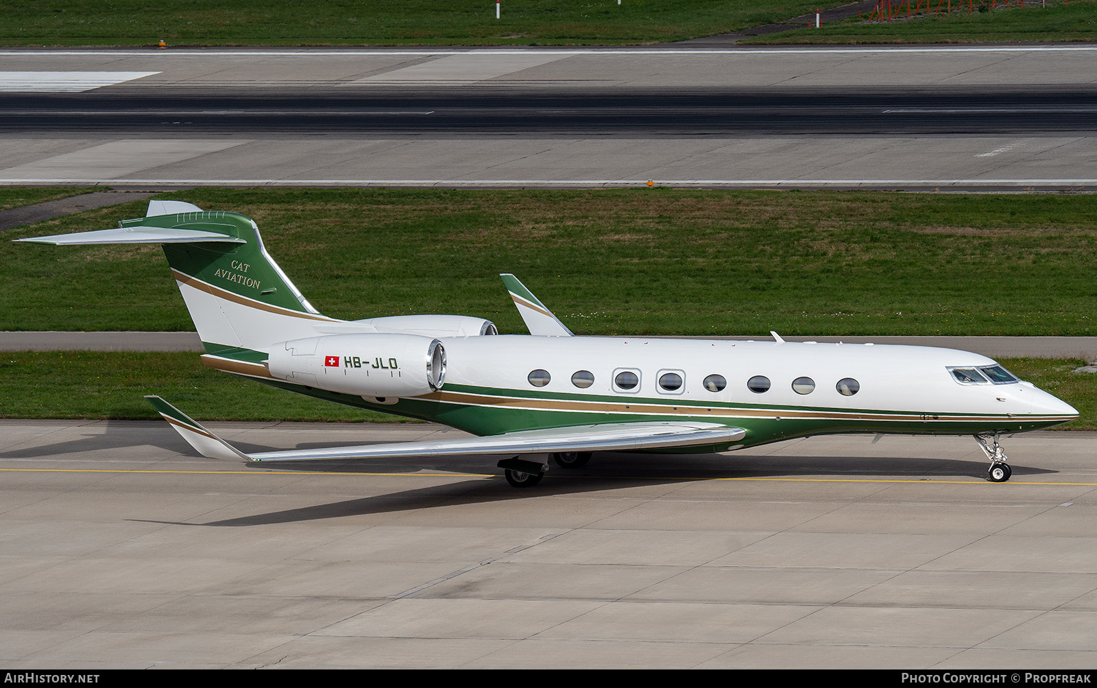 Aircraft Photo of HB-JLO | Gulfstream Aerospace G650ER (G-VI) | Cat Aviation | AirHistory.net #606643