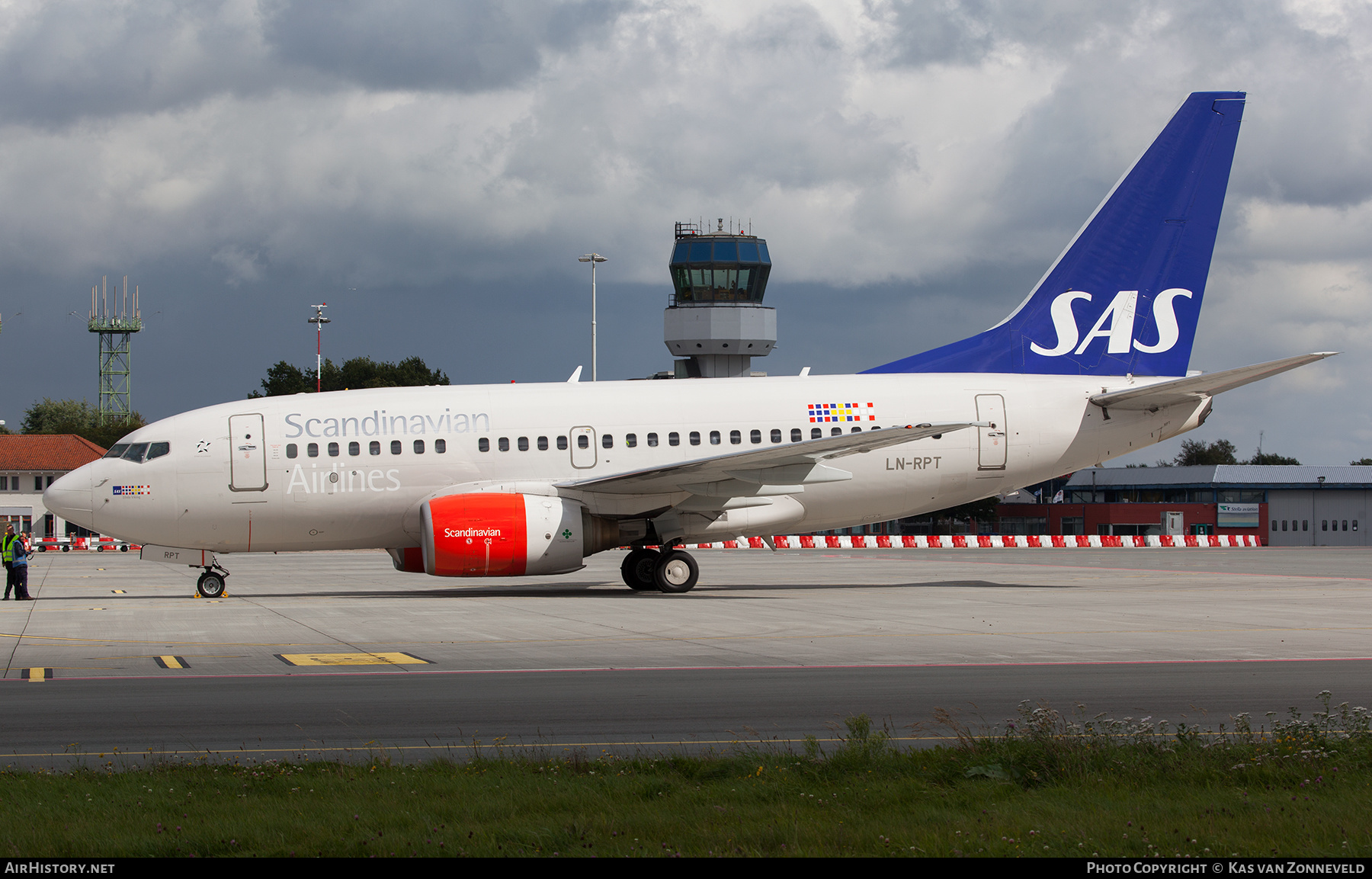 Aircraft Photo of LN-RPT | Boeing 737-683 | Scandinavian Airlines - SAS | AirHistory.net #606693