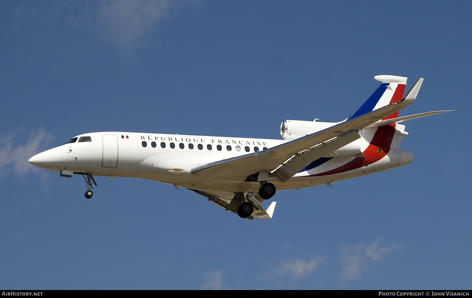 Aircraft Photo of 86 | Dassault Falcon 7X | France - Air Force | AirHistory.net #606807