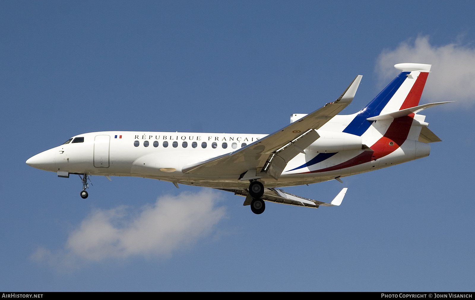 Aircraft Photo of 68 | Dassault Falcon 7X | France - Air Force | AirHistory.net #606814