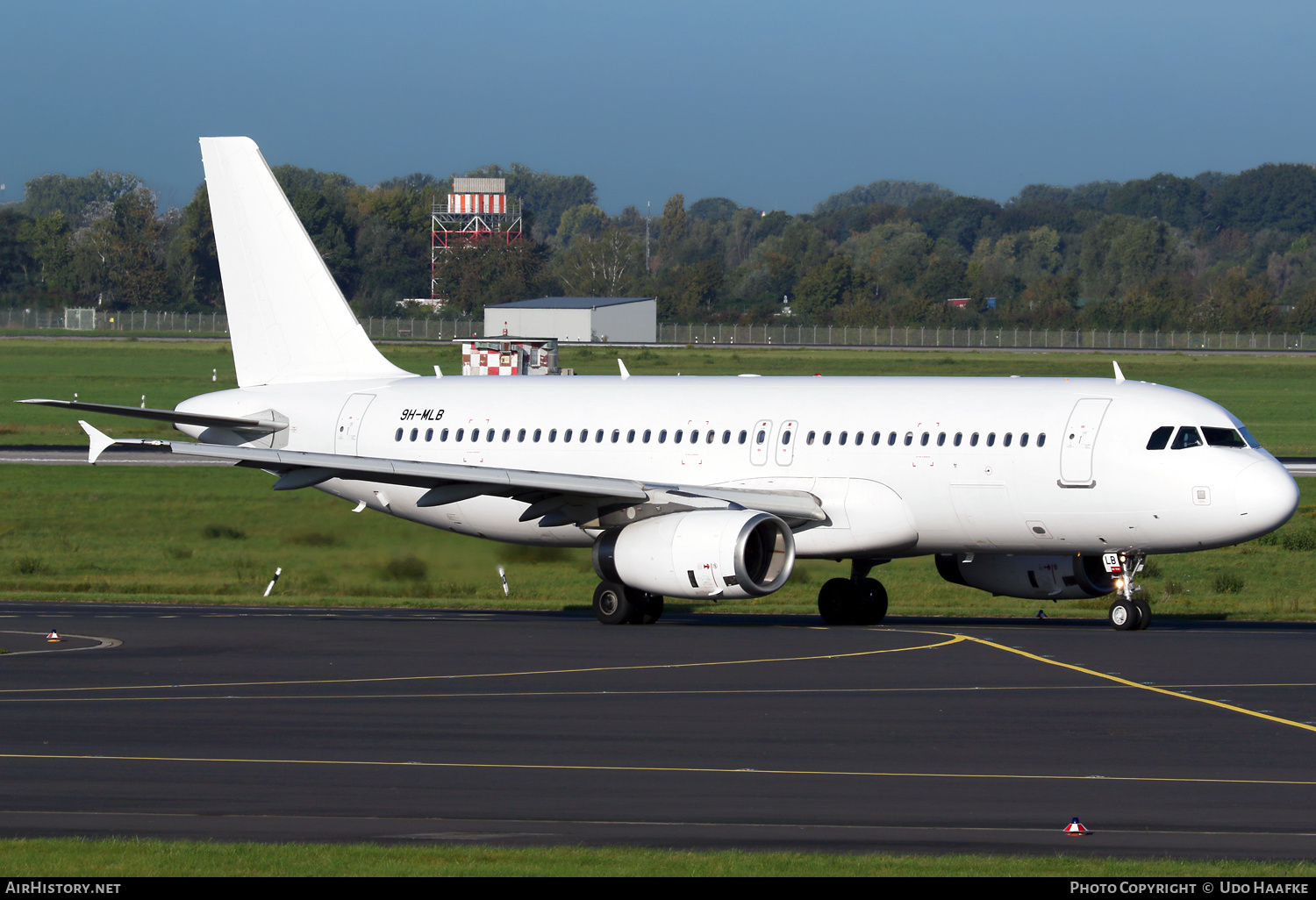 Aircraft Photo of 9H-MLB | Airbus A320-232 | AirHistory.net #606863