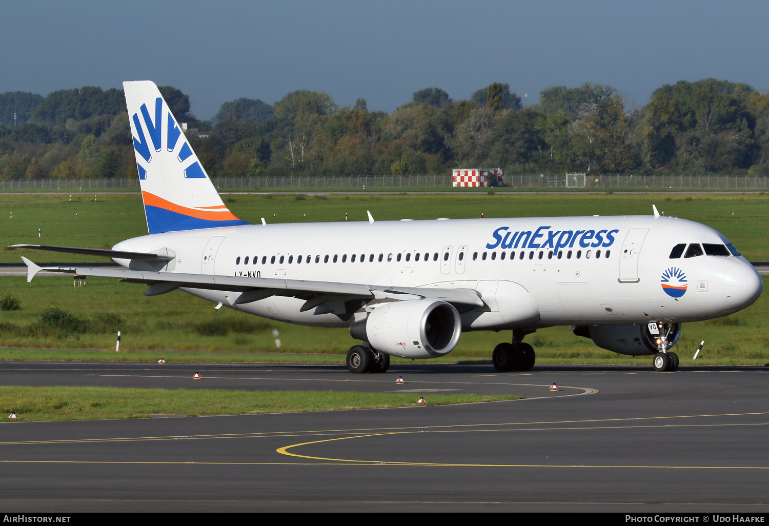 Aircraft Photo of LY-NVO | Airbus A320-214 | SunExpress | AirHistory.net #606871