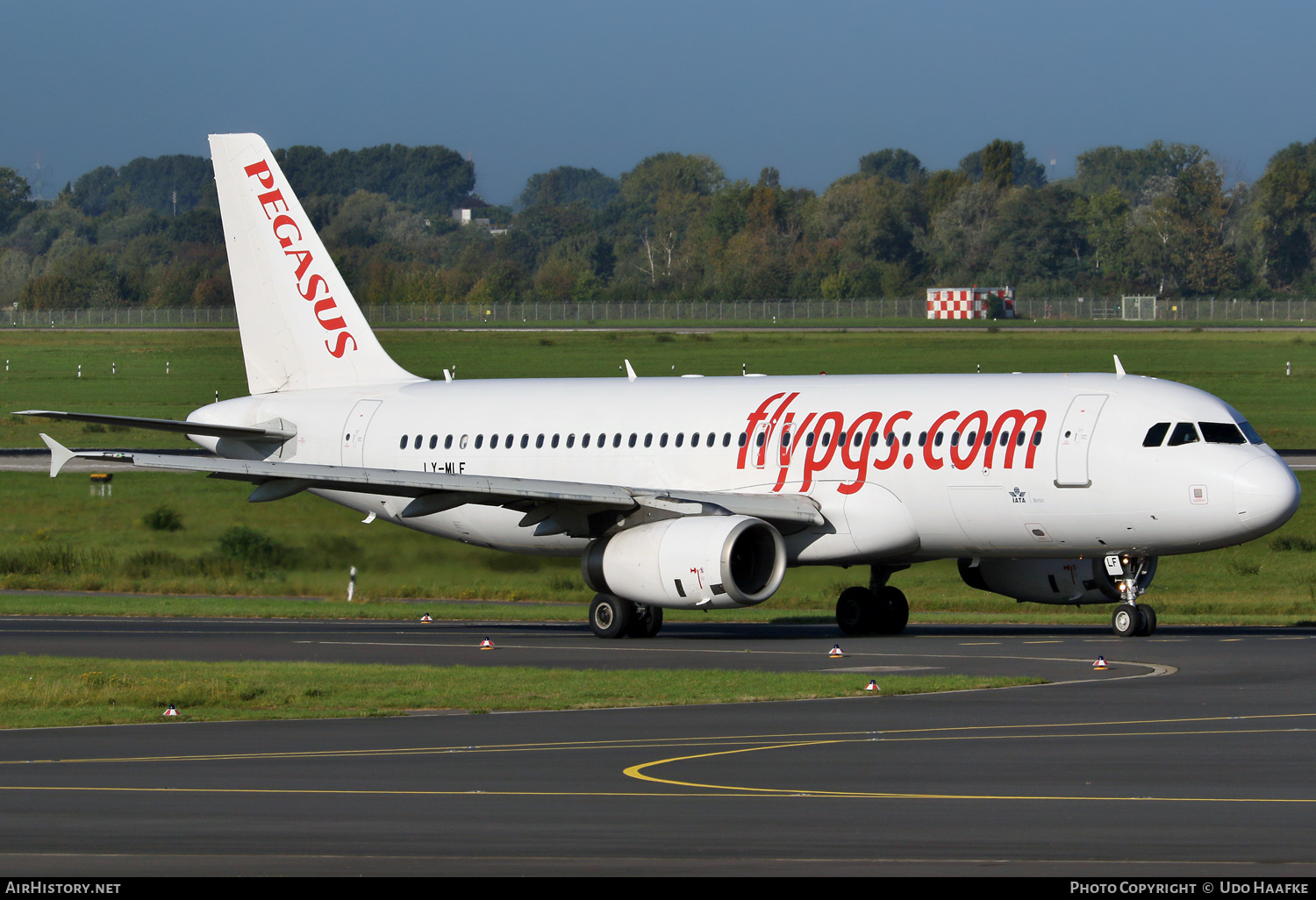 Aircraft Photo of LY-MLF | Airbus A320-232 | Pegasus Airlines | AirHistory.net #606884