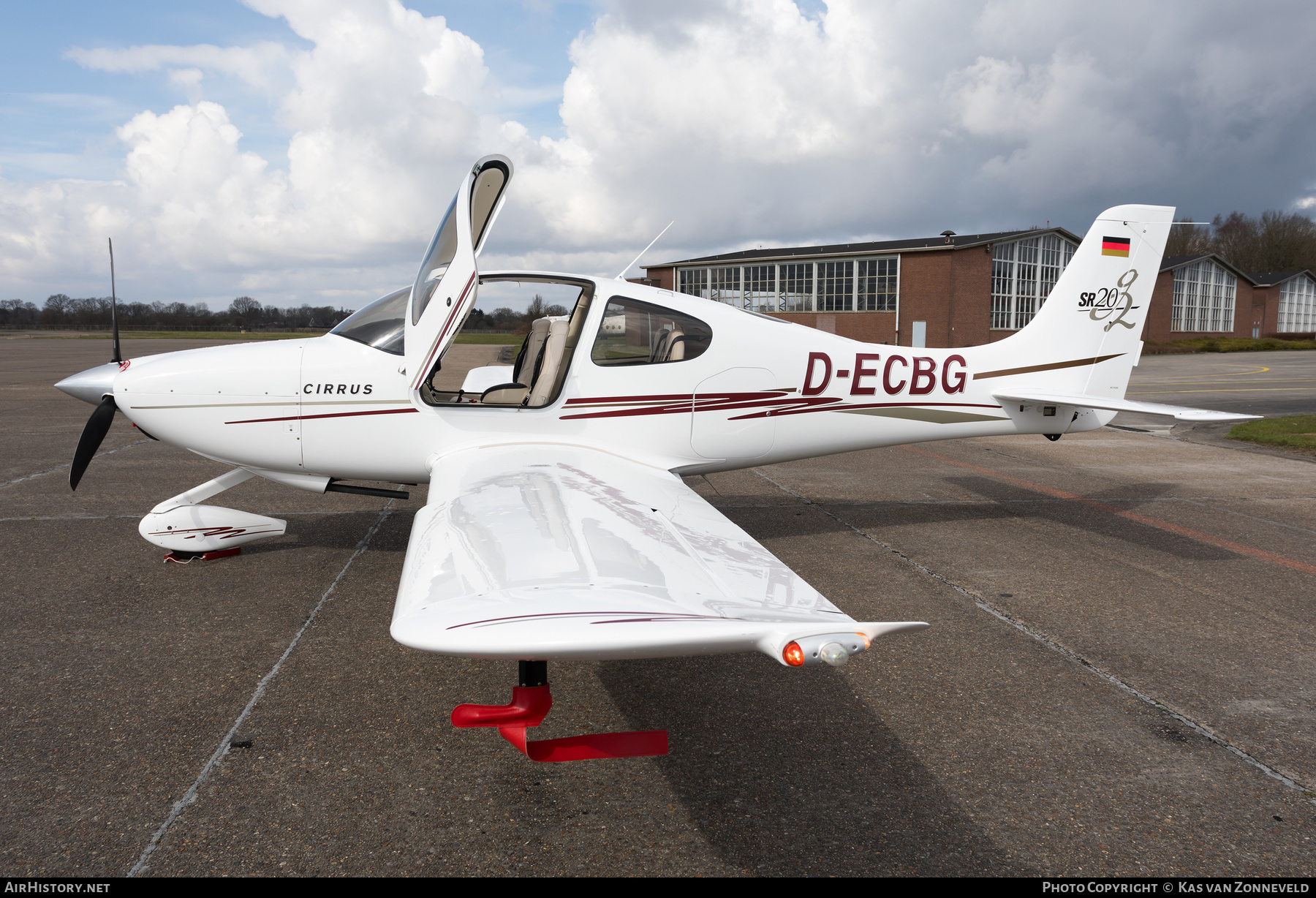 Aircraft Photo of D-ECBG | Cirrus SR-20 G2 | AirHistory.net #606925