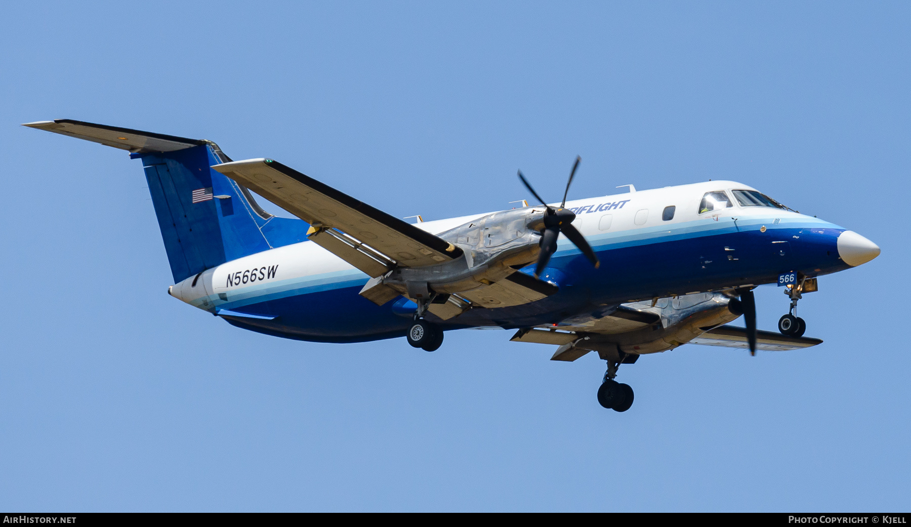 Aircraft Photo of N566SW | Embraer EMB-120 Brasilia | Ameriflight | AirHistory.net #606998