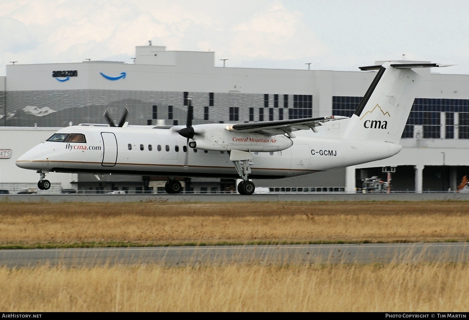 Aircraft Photo of C-GCMJ | Bombardier DHC-8-311Q Dash 8 | Central Mountain Air - CMA | AirHistory.net #607030