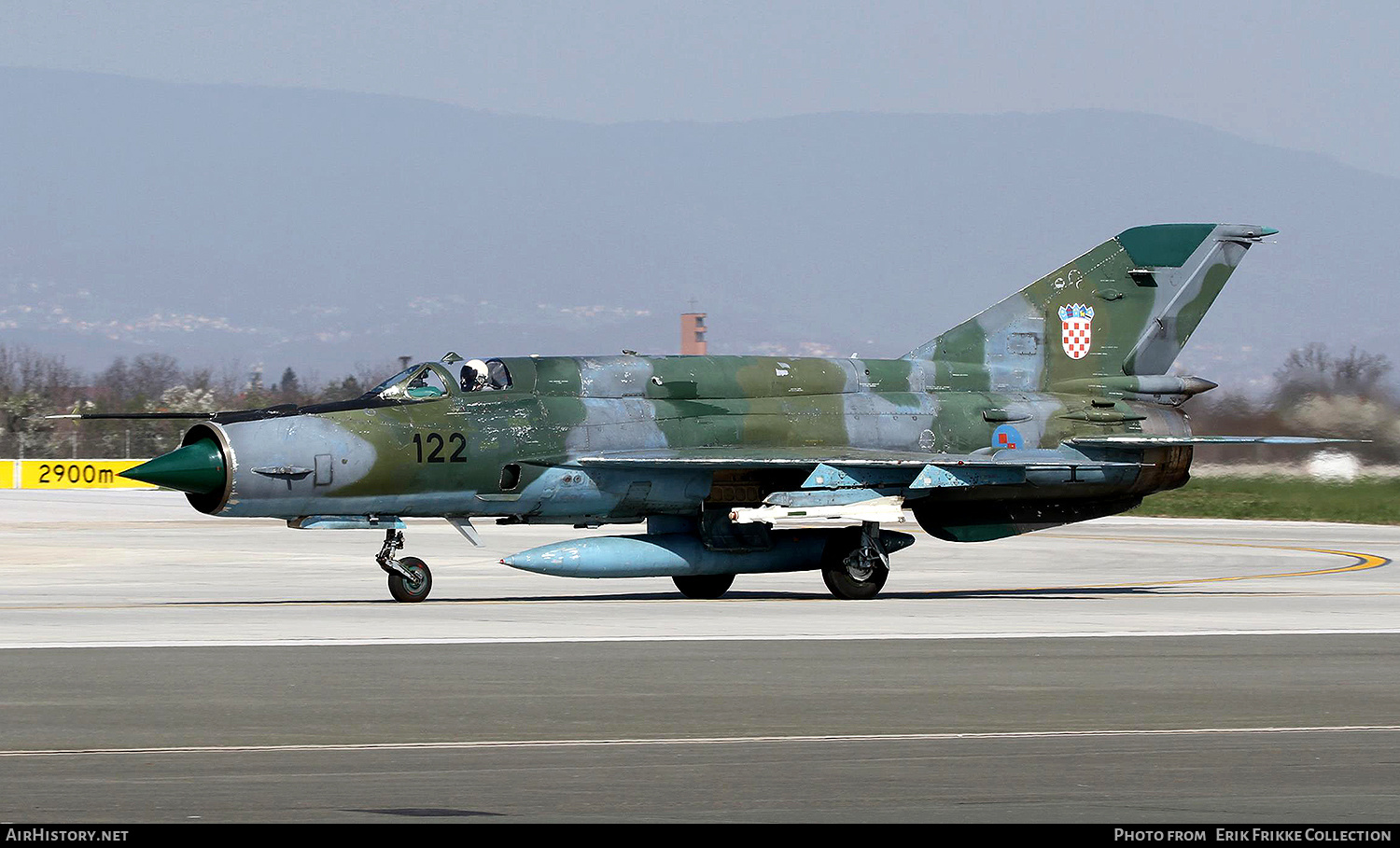 Aircraft Photo of 122 | Mikoyan-Gurevich MiG-21bisD | Croatia - Air Force | AirHistory.net #607047