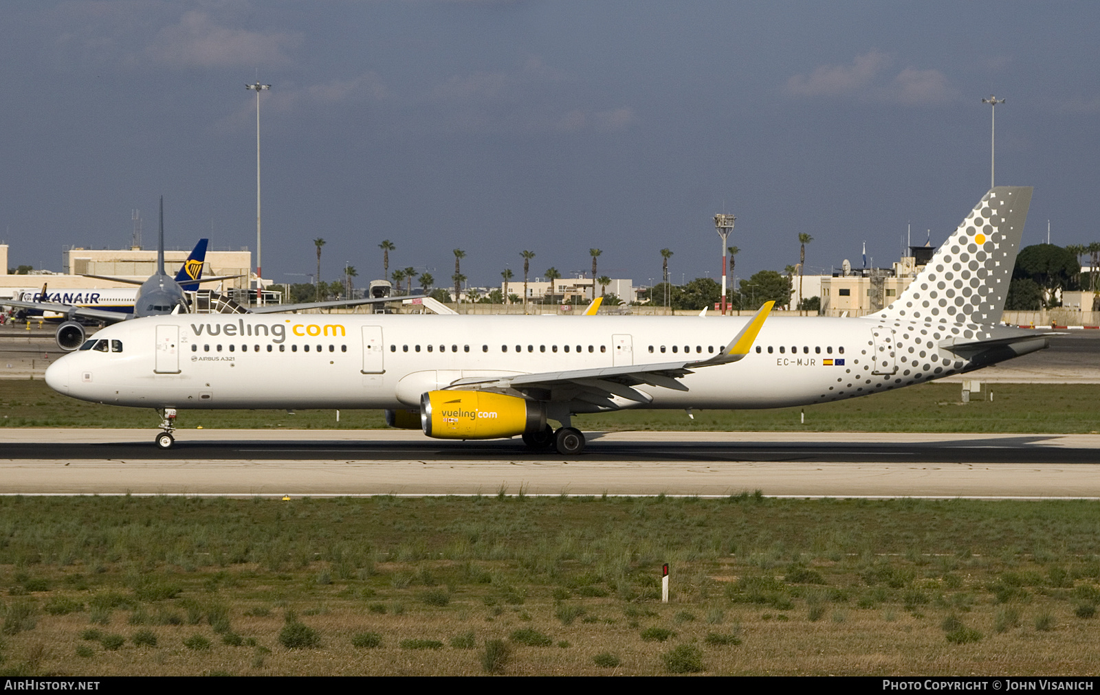 Aircraft Photo of EC-MJR | Airbus A321-231 | Vueling Airlines | AirHistory.net #607063