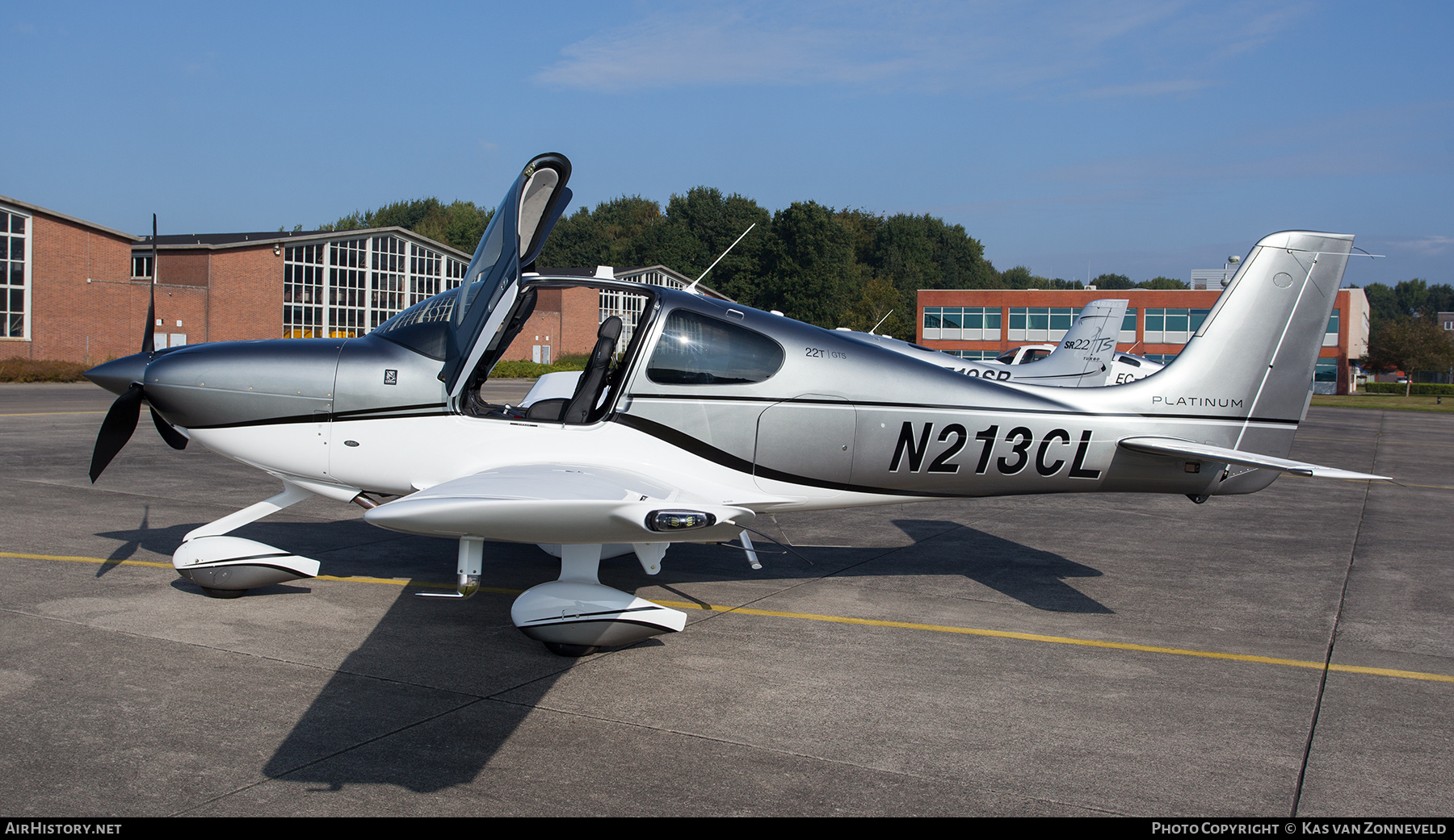 Aircraft Photo of N213CL | Cirrus SR-22T G5-GTS Platinum | AirHistory.net #607184