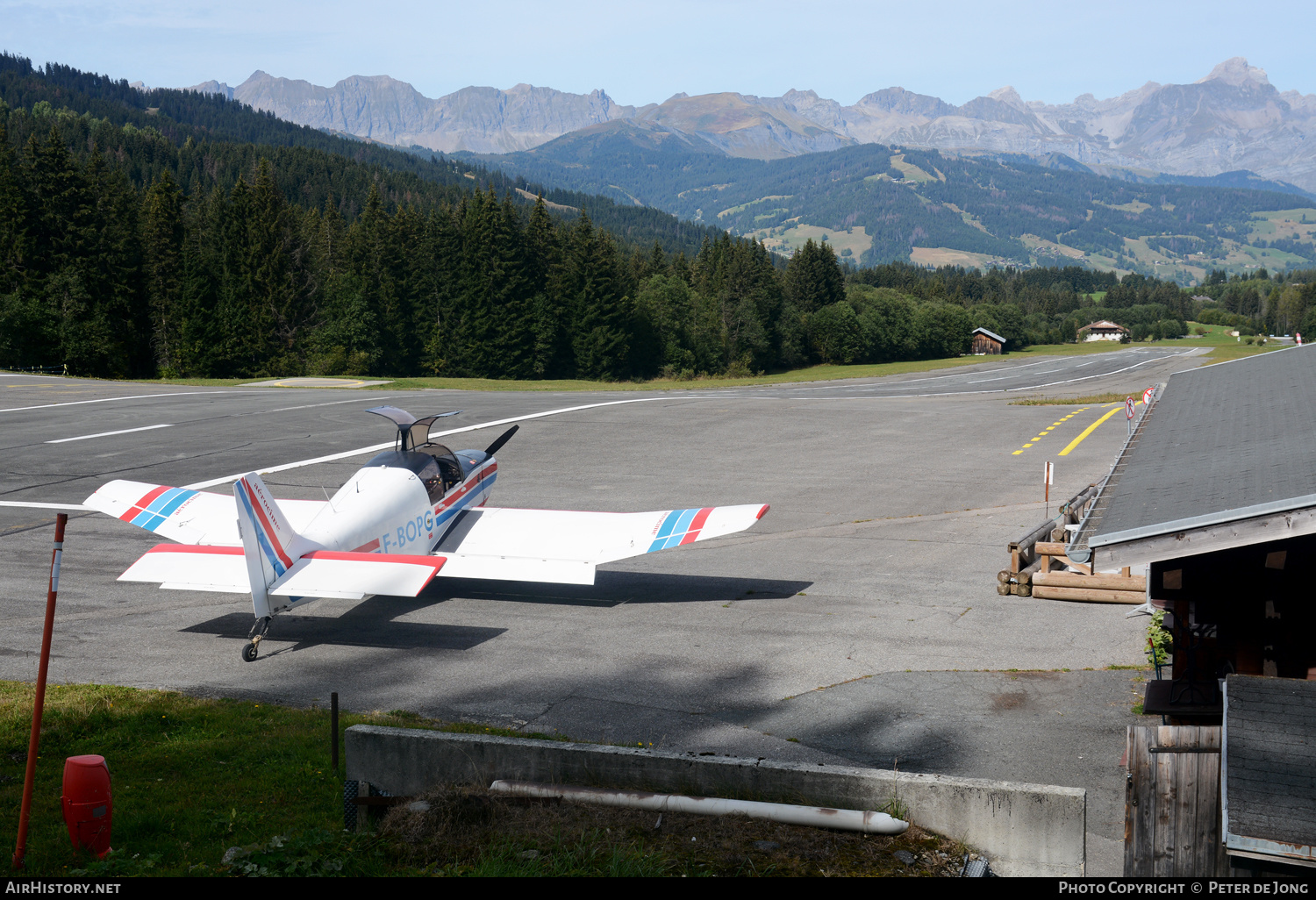 Airport photo of Megève (LFHM / MVV) in France | AirHistory.net #607193