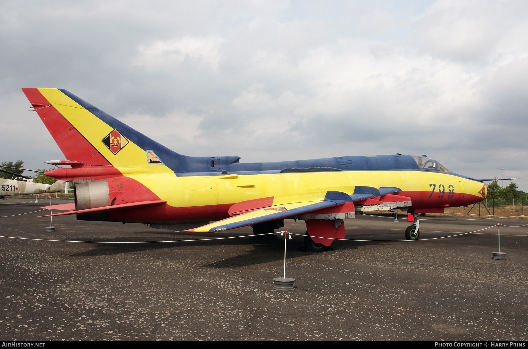 Aircraft Photo of 798 | Sukhoi Su-22M4 | East Germany - Air Force | AirHistory.net #607437