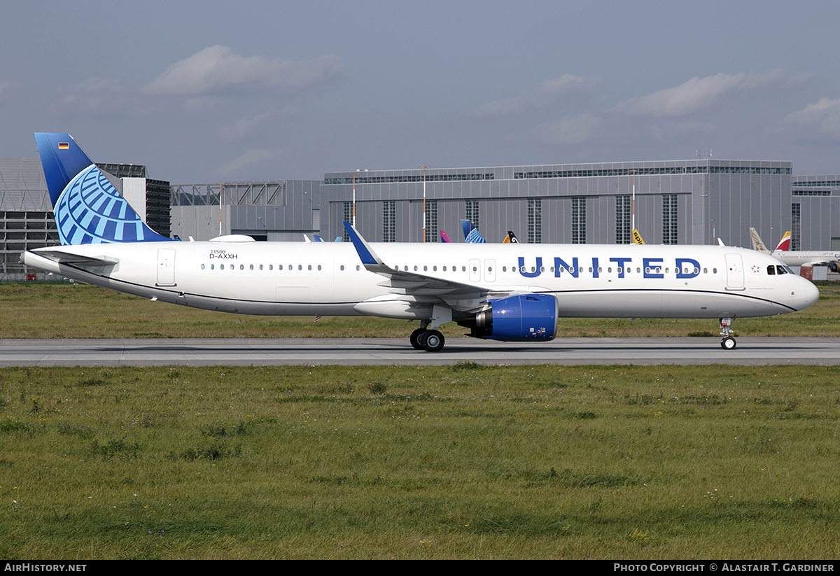 Aircraft Photo of D-AXXH | Airbus A321-271NX | United Airlines | AirHistory.net #607609
