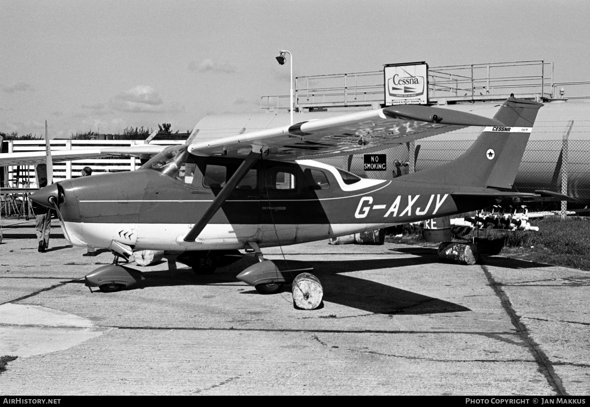 Aircraft Photo of G-AXJY | Cessna U206D Super Skywagon | AirHistory.net #607615