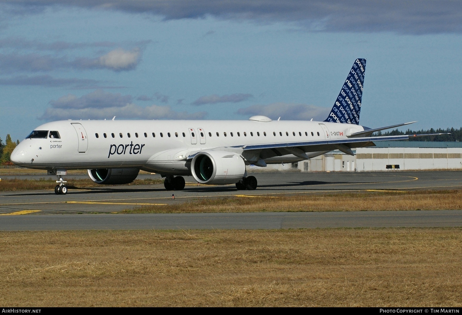 Aircraft Photo of C-GKQT | Embraer 195-E2 (ERJ-190-400) | Porter Airlines | AirHistory.net #607770