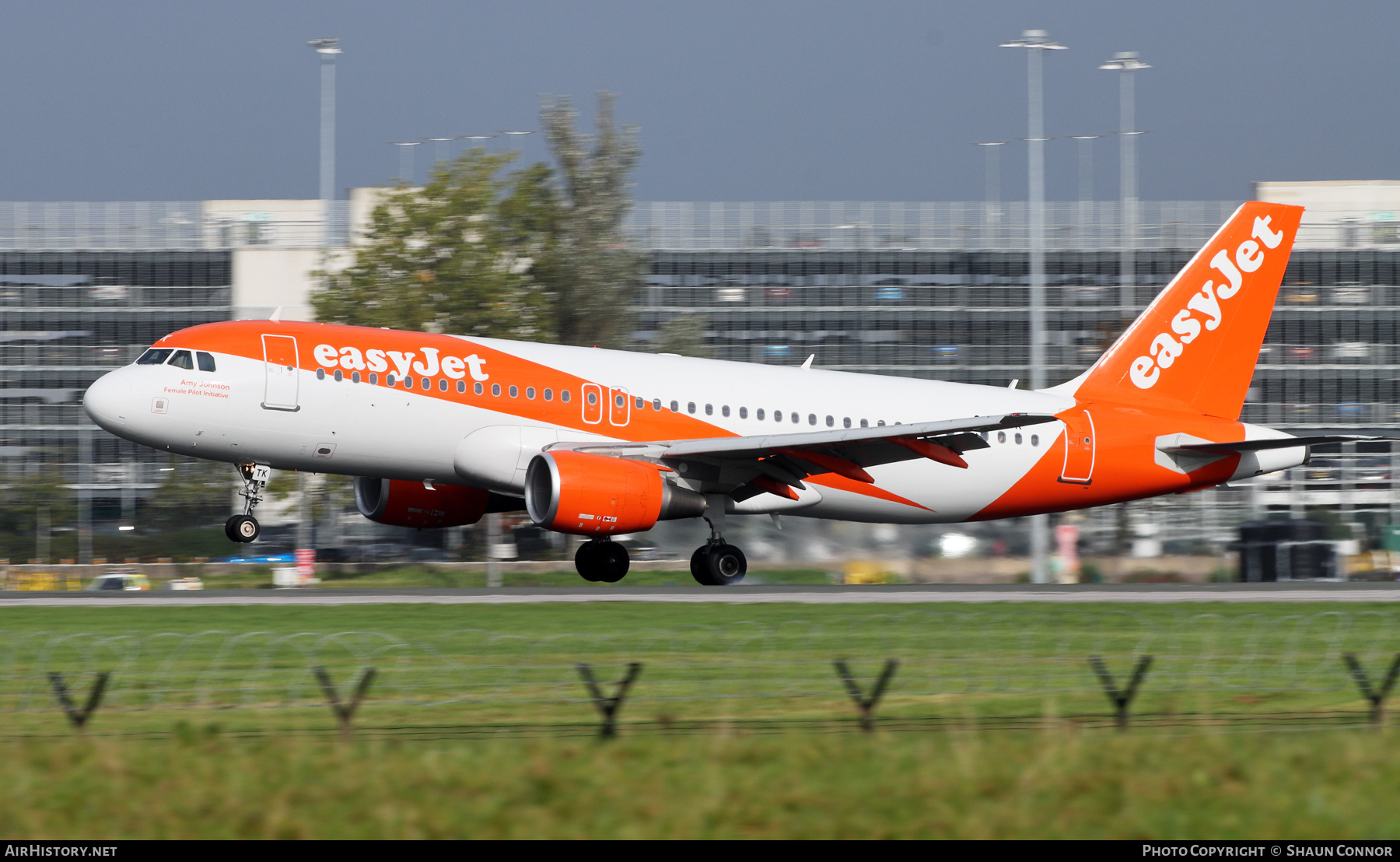 Aircraft Photo of G-EZTK | Airbus A320-214 | EasyJet | AirHistory.net #607851