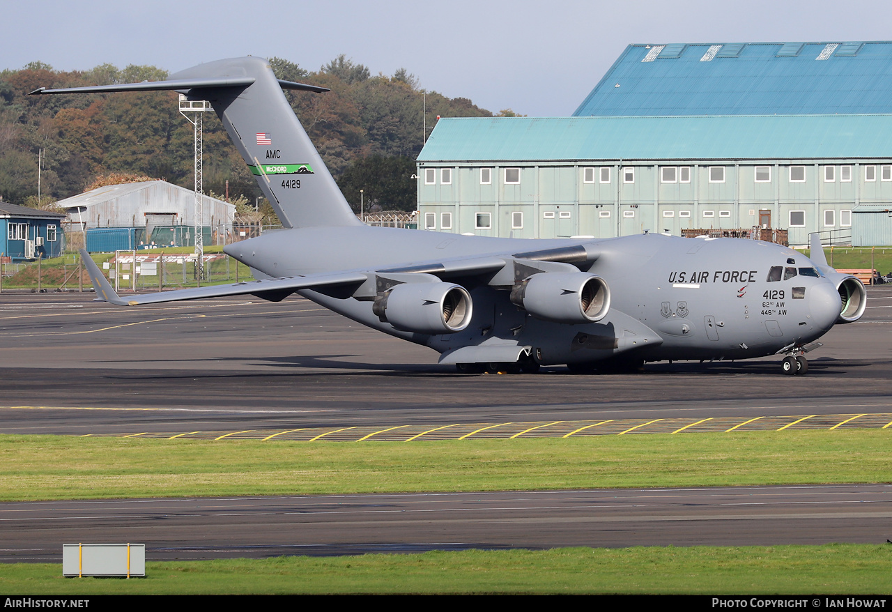 Aircraft Photo of 04-4129 / 44129 | Boeing C-17A Globemaster III | USA - Air Force | AirHistory.net #607866