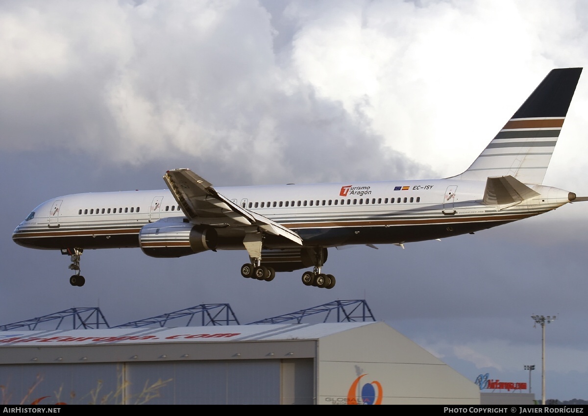 Aircraft Photo of EC-ISY | Boeing 757-256 | Privilege Style | AirHistory.net #607927