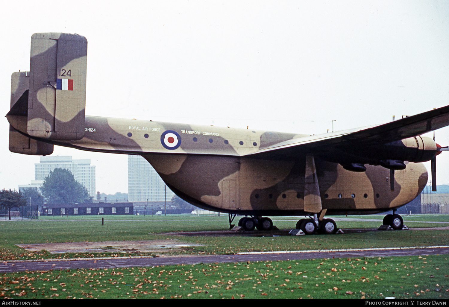 Aircraft Photo of XH124 | Blackburn B-101 Beverley C1 | UK - Air Force | AirHistory.net #607972
