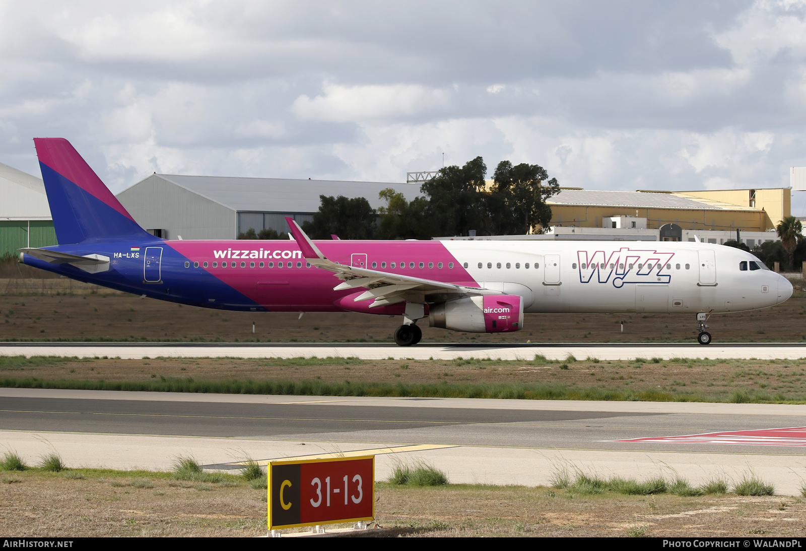Aircraft Photo of HA-LXS | Airbus A321-231 | Wizz Air | AirHistory.net #608008