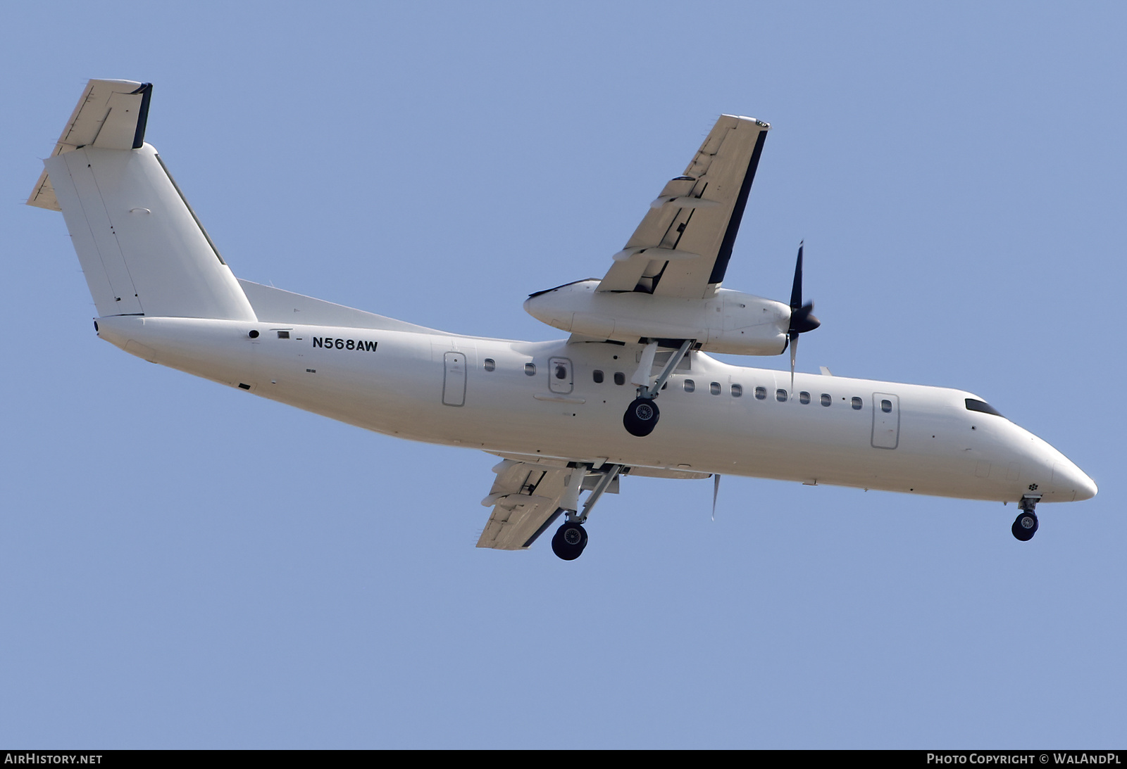 Aircraft Photo of N568AW | Bombardier DHC-8-315Q Dash 8 | AirHistory.net #608028