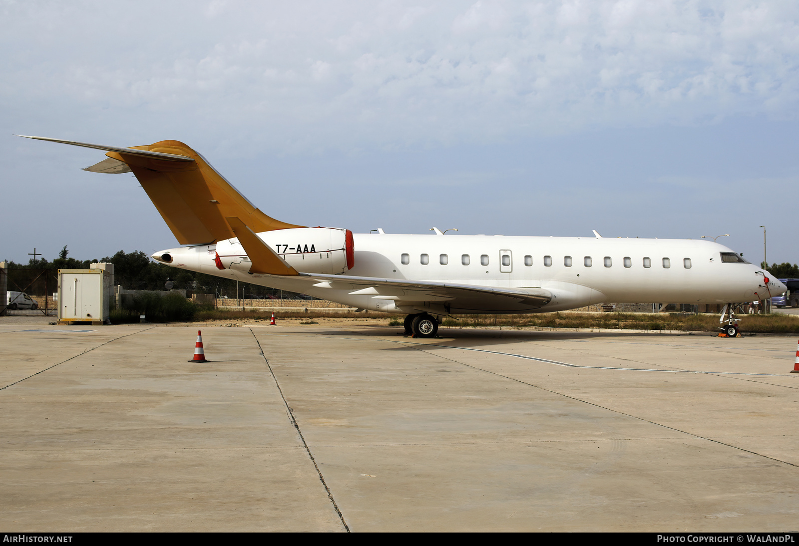Aircraft Photo of T7-AAA | Bombardier Global Express (BD-700-1A10) | AirHistory.net #608031