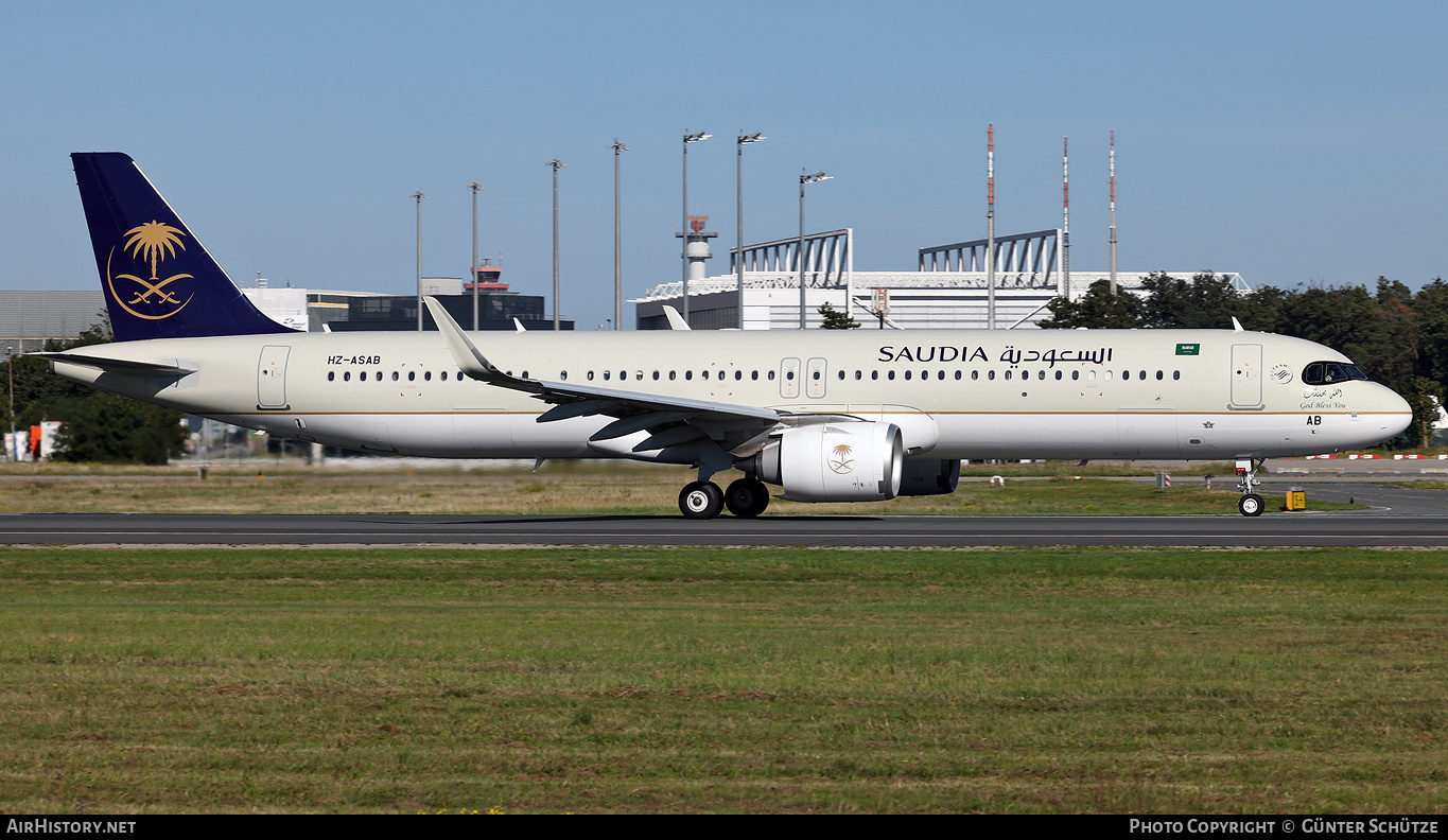 Aircraft Photo of HZ-ASAB | Airbus A321-251NX | Saudia - Saudi Arabian Airlines | AirHistory.net #608148
