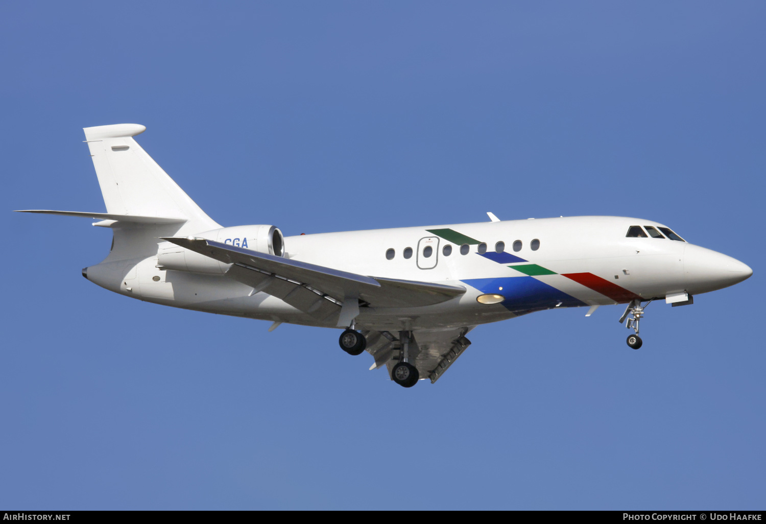 Aircraft Photo of VP-CGA | Dassault Falcon 2000 | AirHistory.net #608243