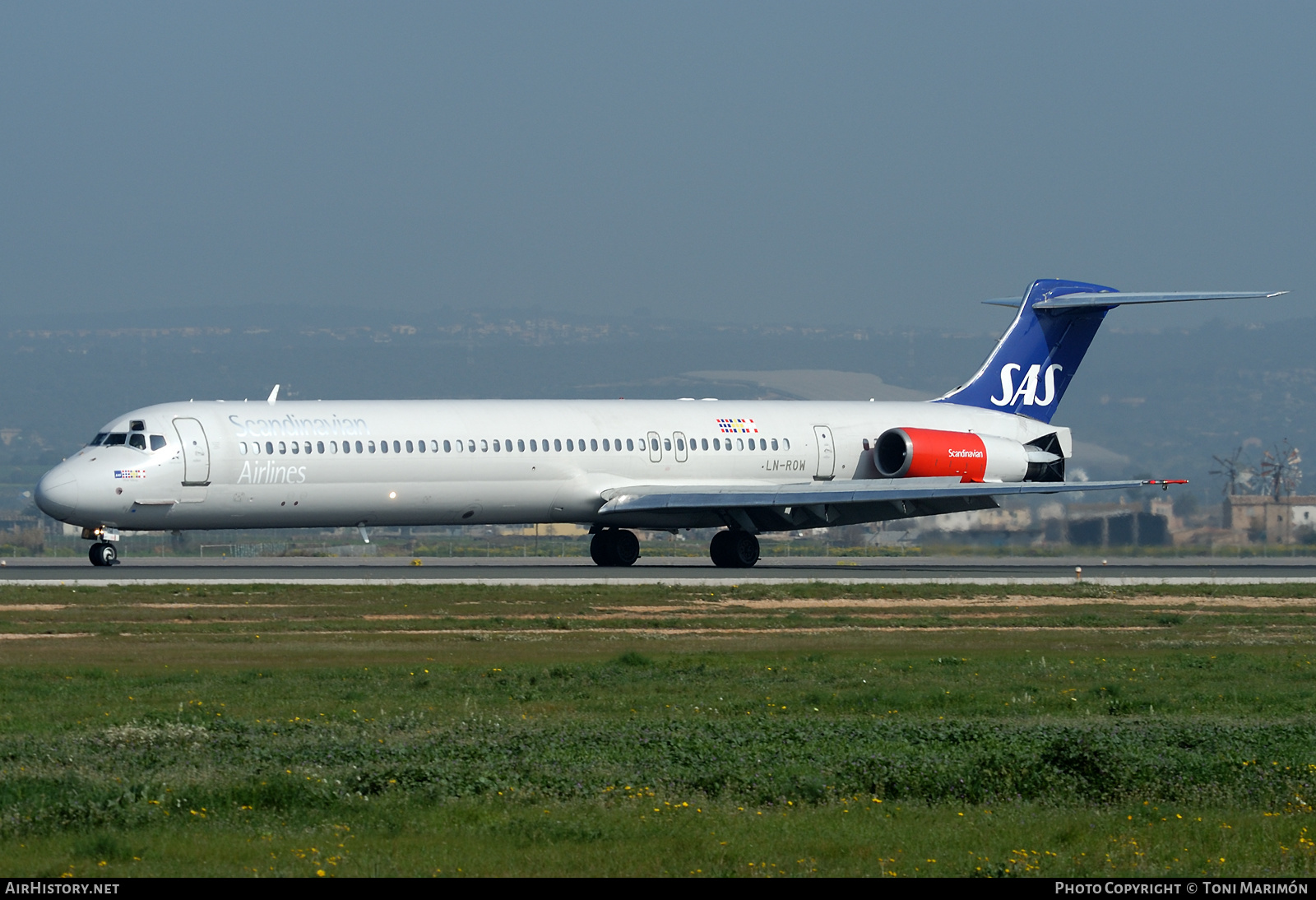 Aircraft Photo of LN-ROW | McDonnell Douglas MD-82 (DC-9-82) | Scandinavian Airlines - SAS | AirHistory.net #608299