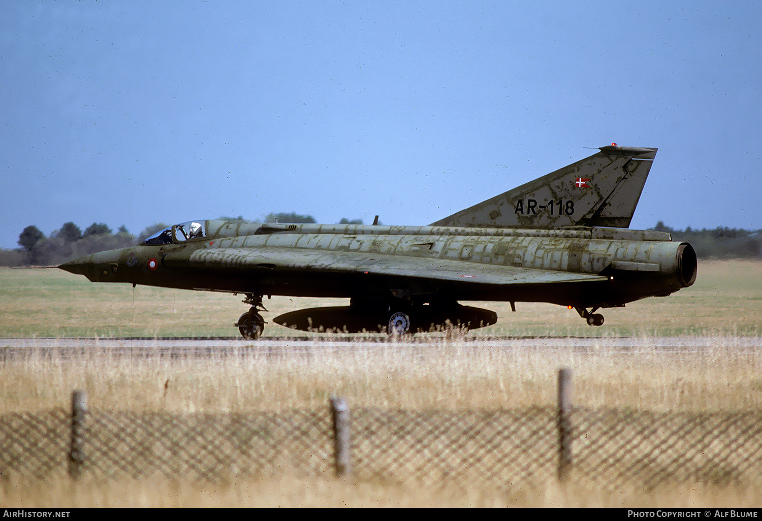 Aircraft Photo of AR-118 | Saab RF-35 Draken | Denmark - Air Force | AirHistory.net #608335