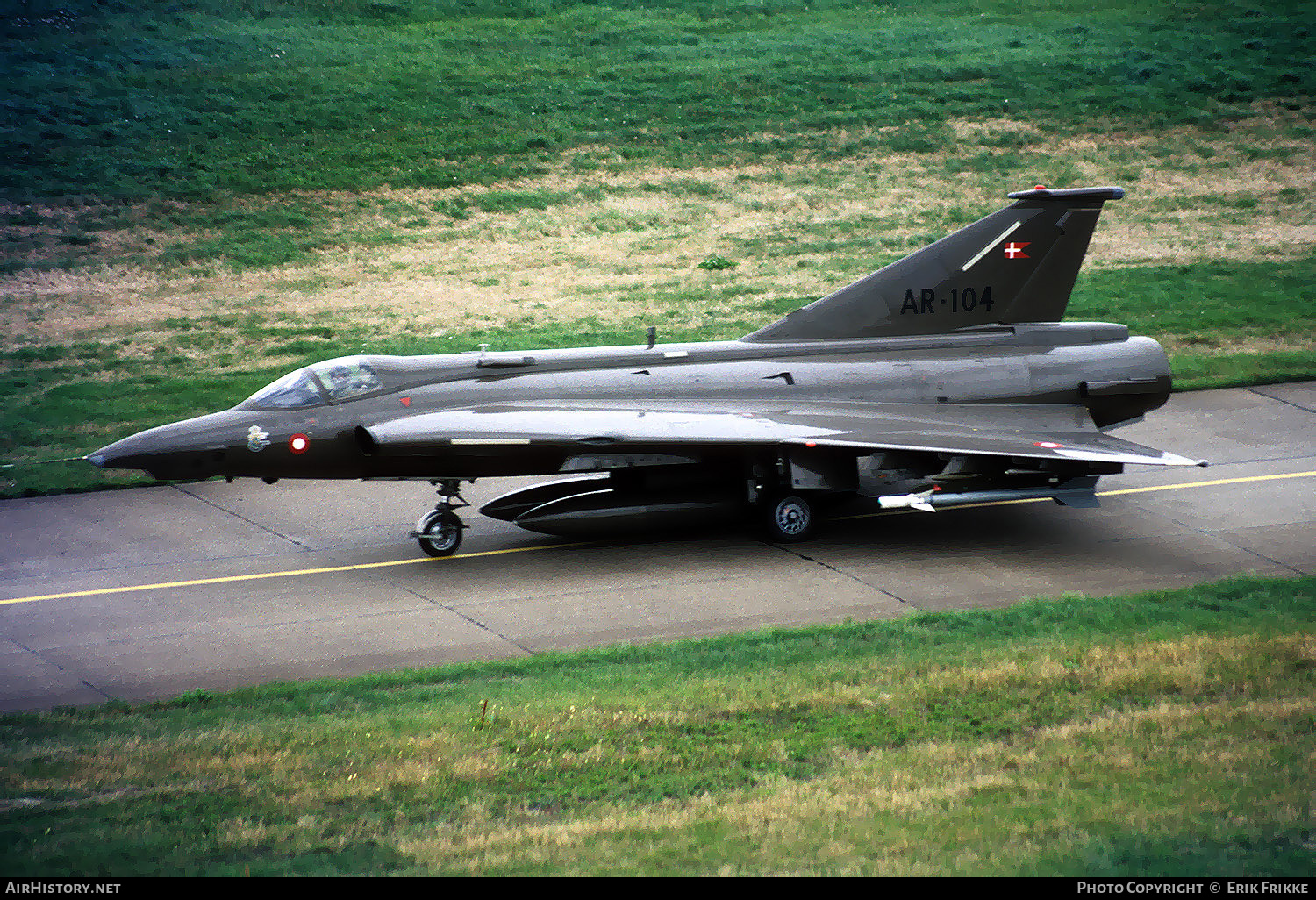 Aircraft Photo of AR-104 | Saab RF-35 Draken | Denmark - Air Force | AirHistory.net #608359