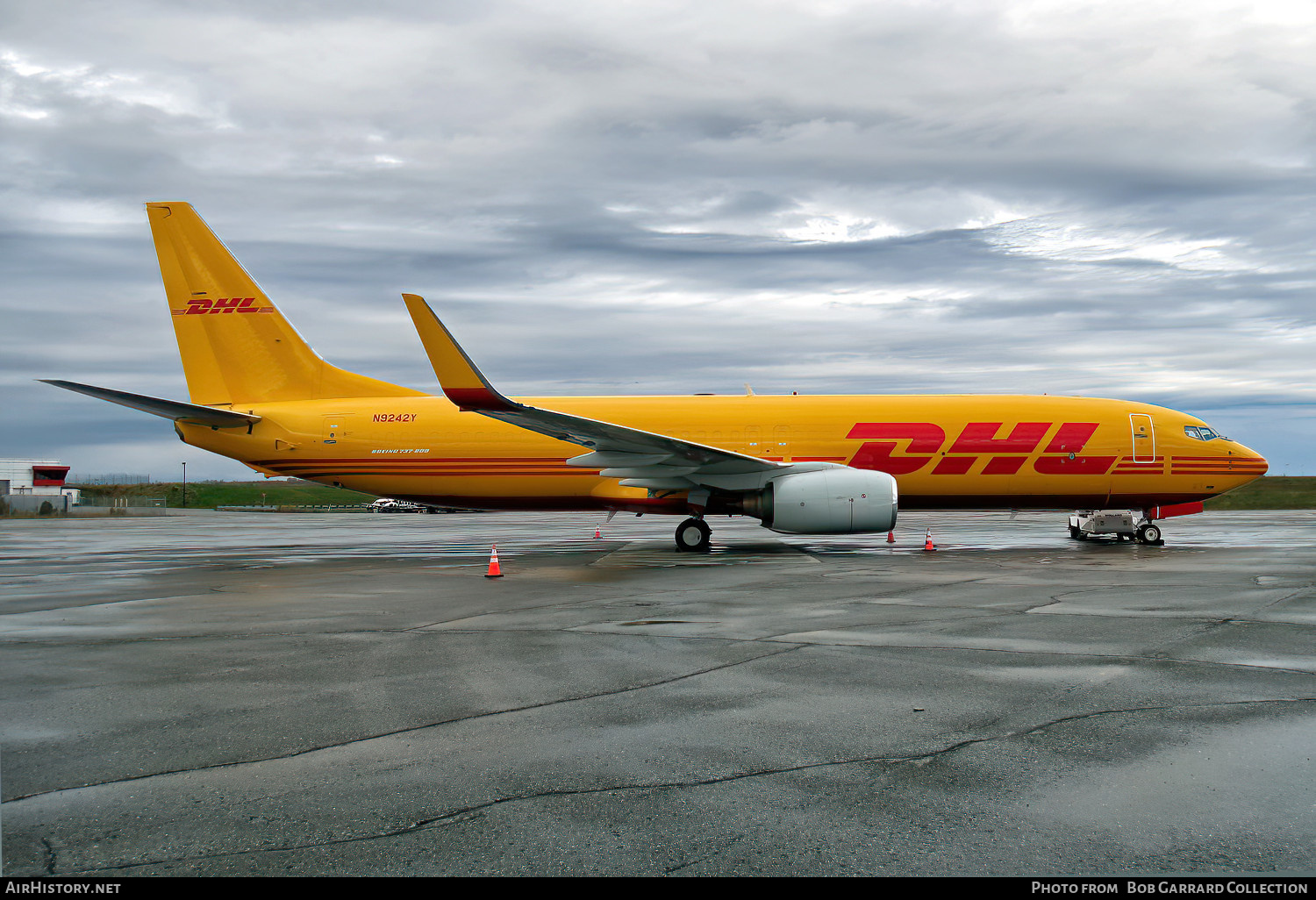 Aircraft Photo of N9242Y | Boeing 737-8AS(BCF) | DHL International | AirHistory.net #608360