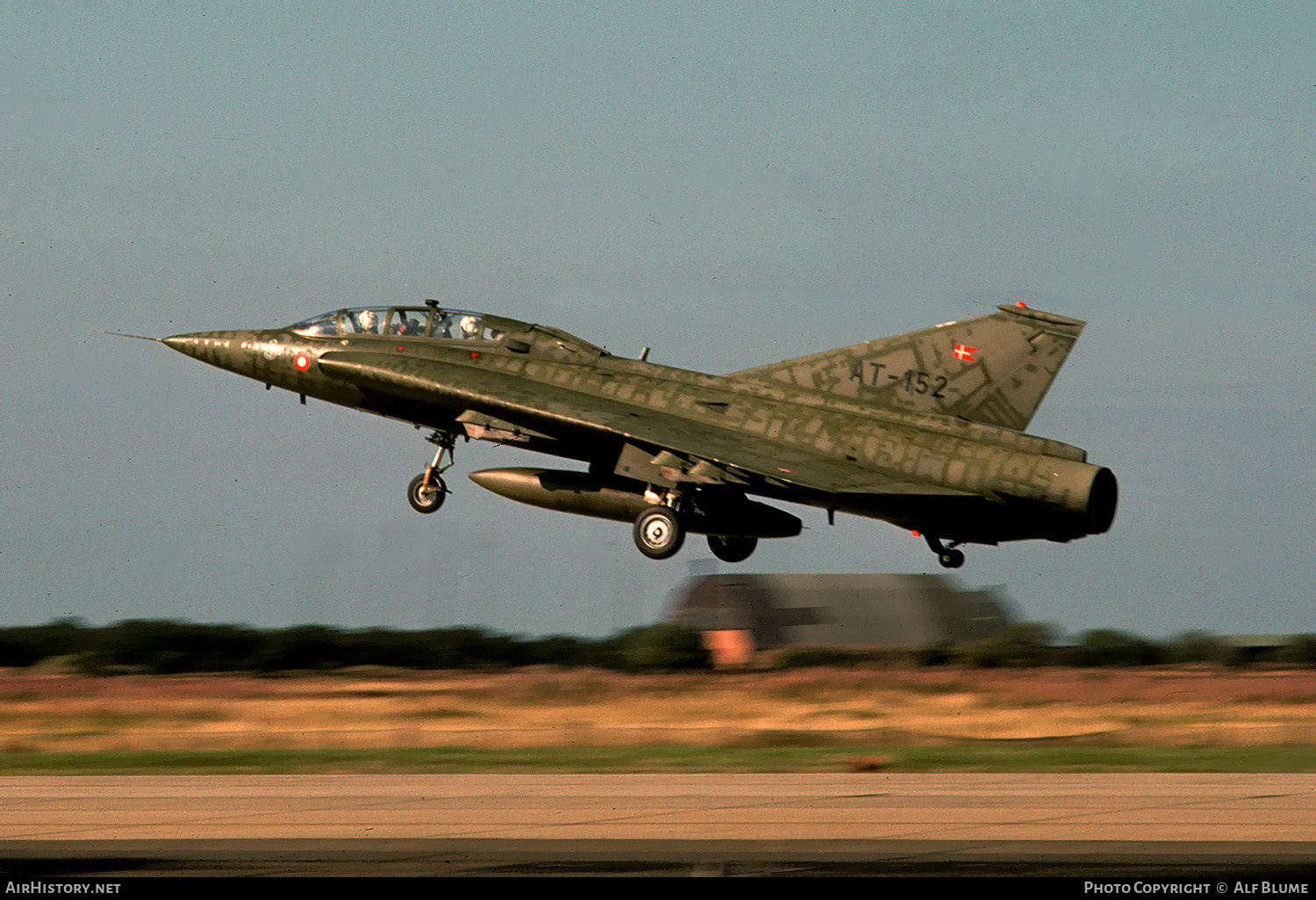 Aircraft Photo of AT-152 | Saab TF-35 Draken | Denmark - Air Force | AirHistory.net #608393