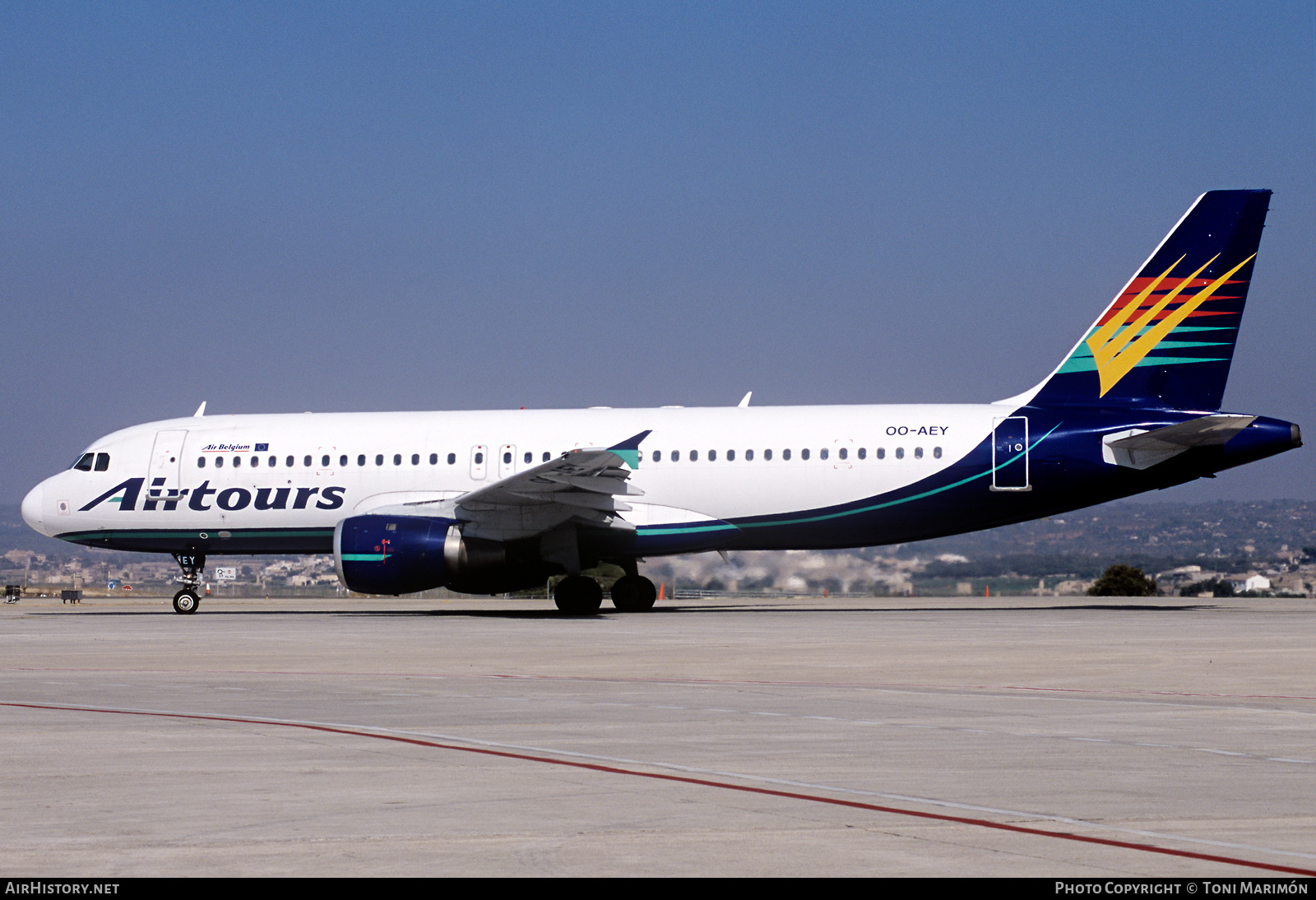 Aircraft Photo of OO-AEY | Airbus A320-212 | Airtours International | AirHistory.net #608461