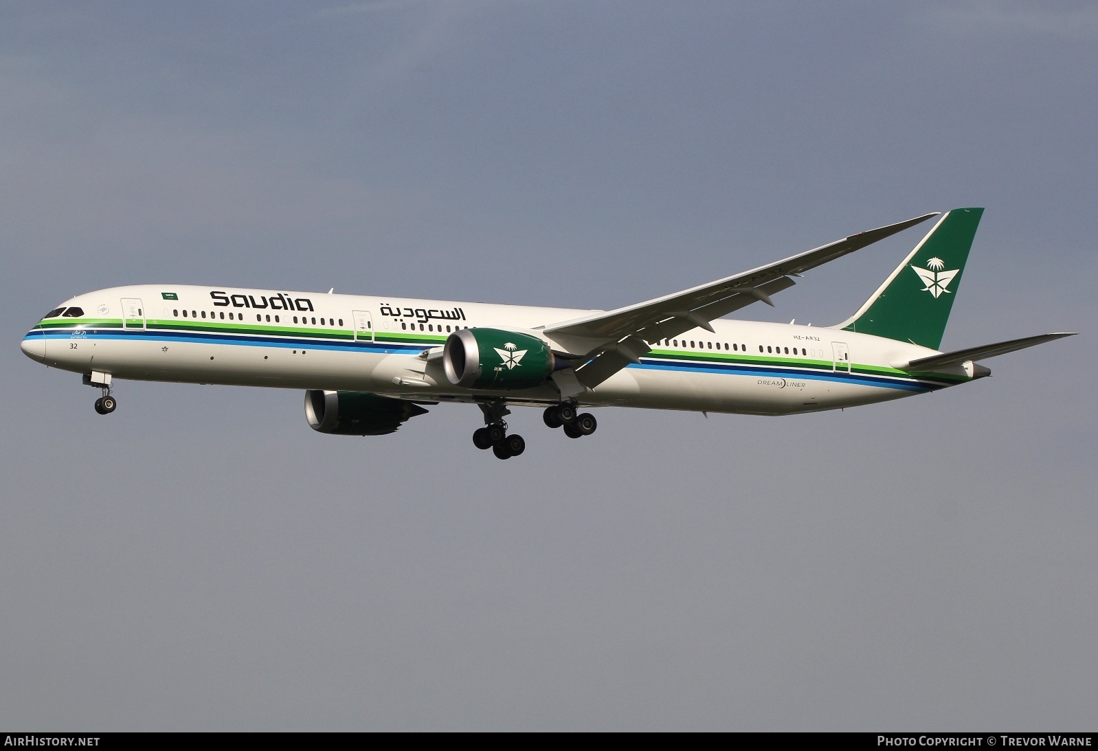 Aircraft Photo of HZ-AR32 | Boeing 787-10 Dreamliner | Saudia - Saudi Arabian Airlines | AirHistory.net #608826